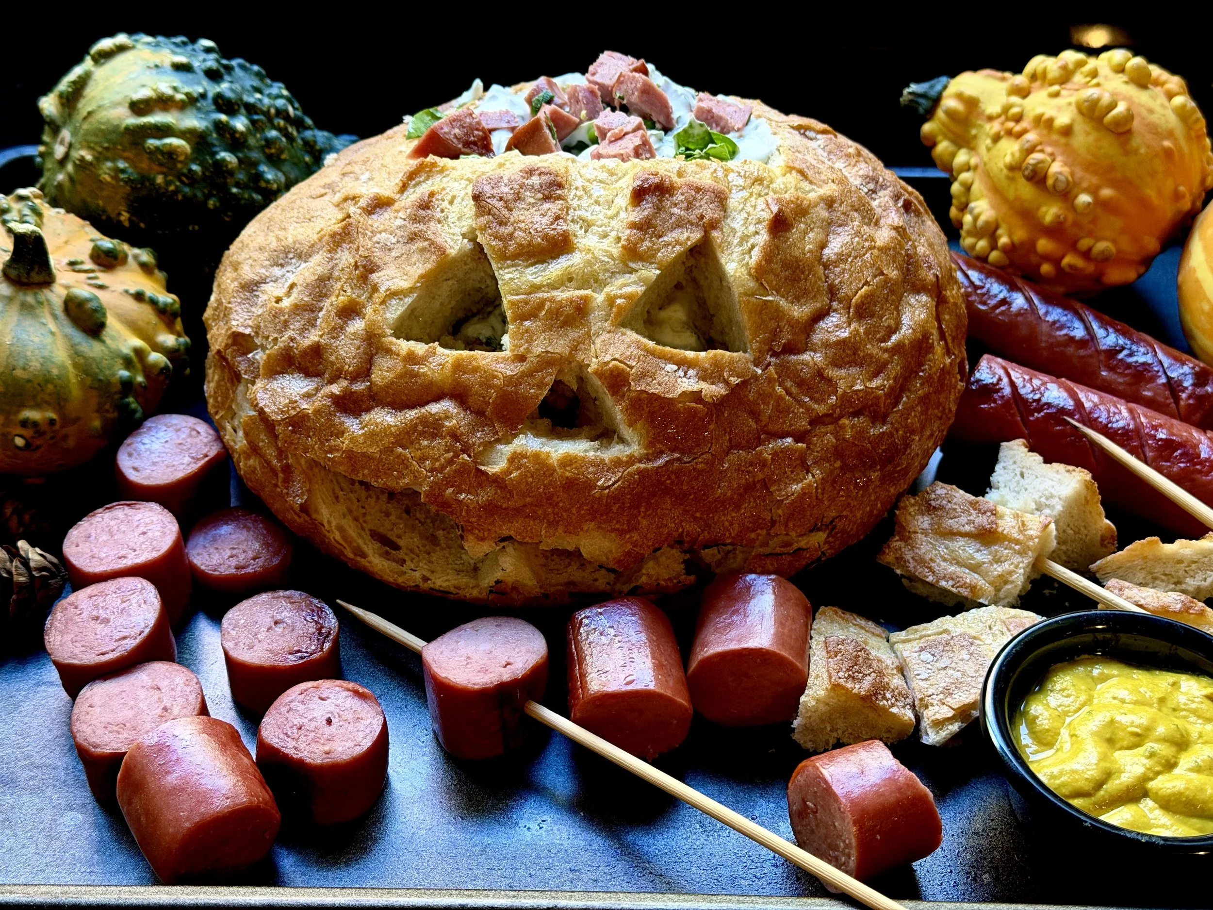 HALLOWEEN PARTY SAUSAGE SPINACH DIP