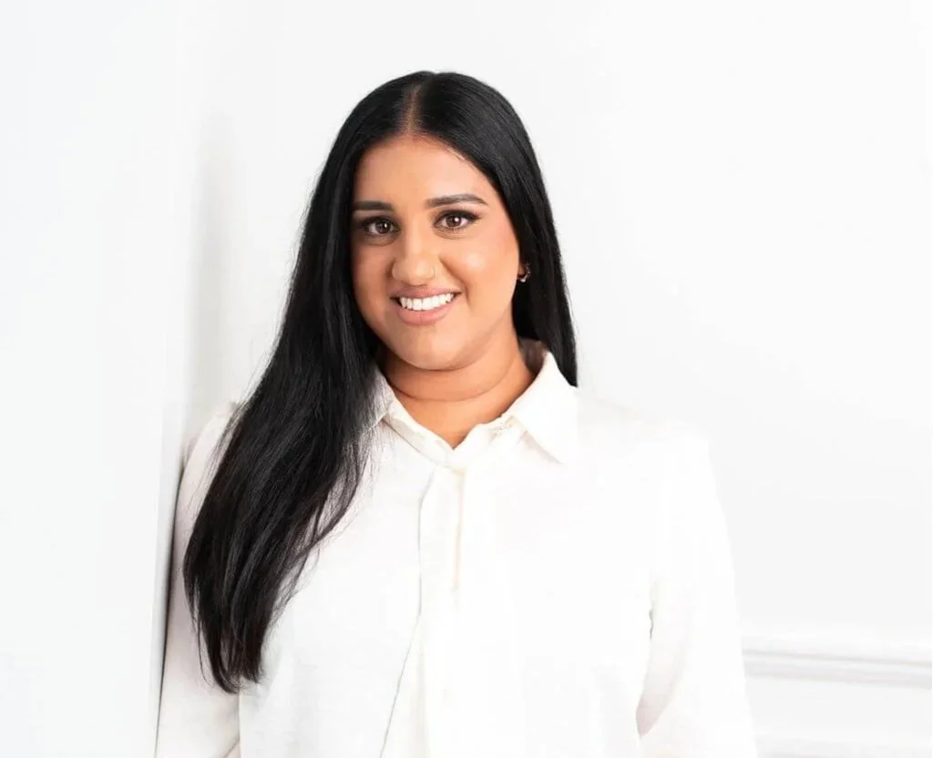 headshot of Jessica Sandhu, therapist at Counselling & Co.