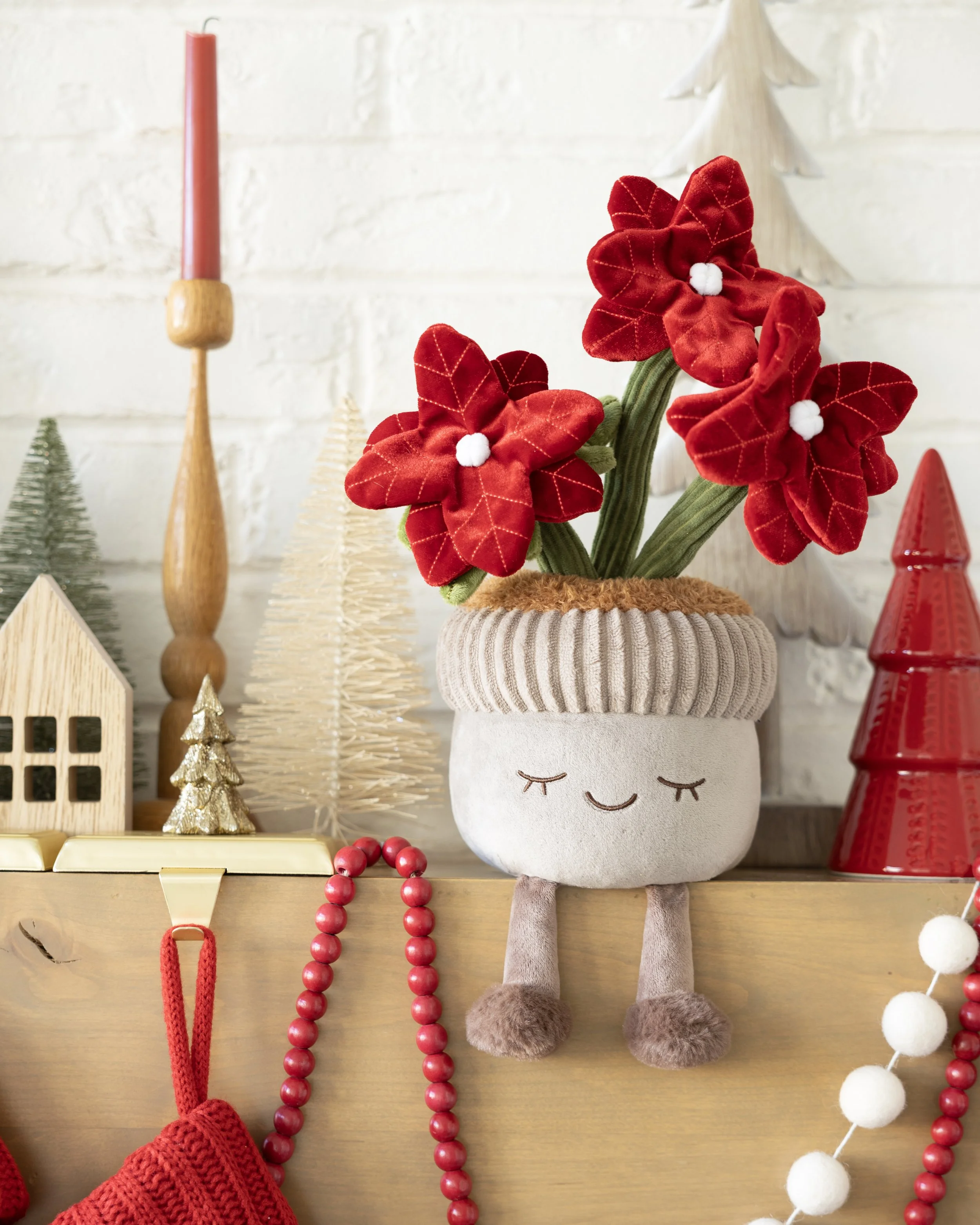 Tongal_Jazwares_Greenhouse_Holiday_Static_4x5_FINAL.jpg
