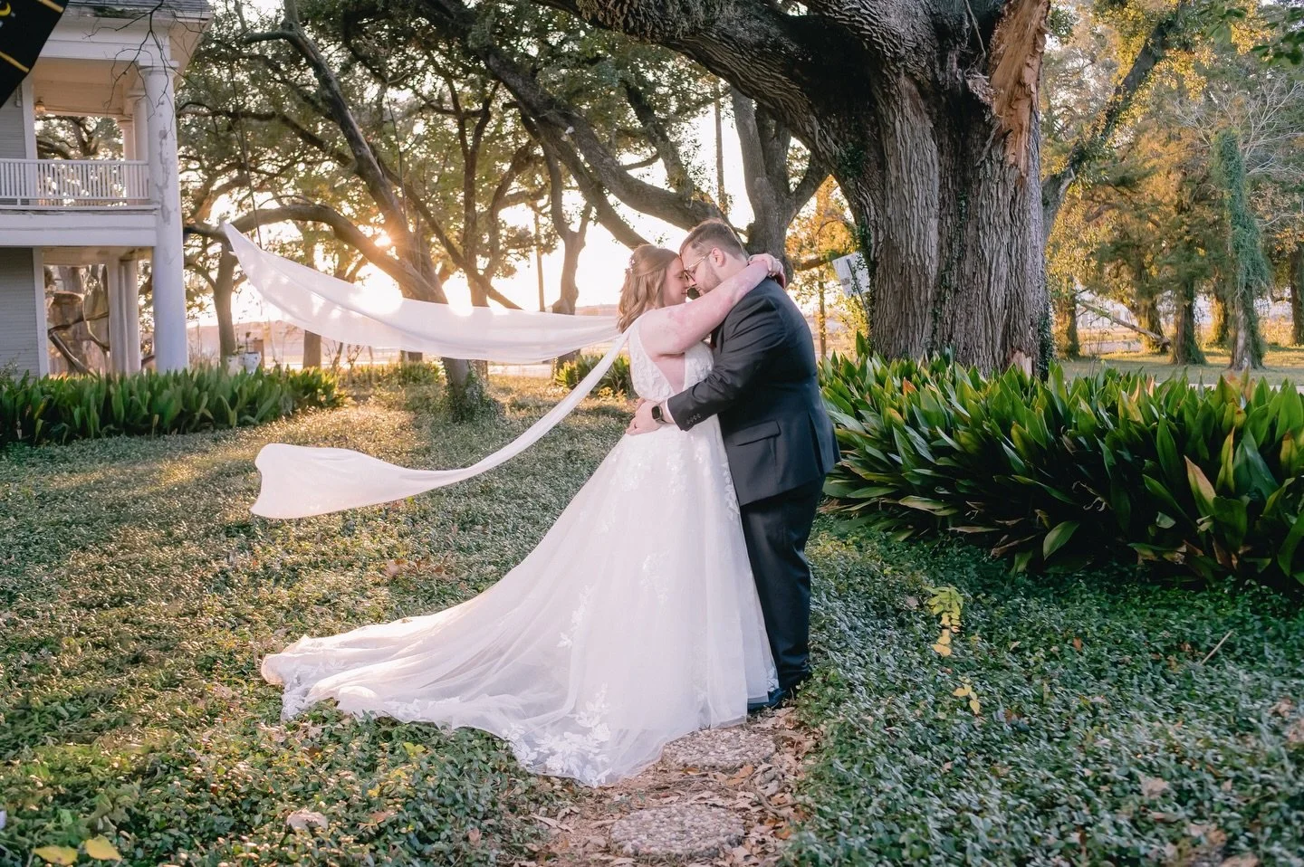 M &amp; J&rsquo;s wedding is the perfect love story to share today❤️✨

From heartfelt vows exchanged inside our chapel to dreamy portraits in our lush garden and to the reception, every moment reflected a love that is passionate and timeless. The red