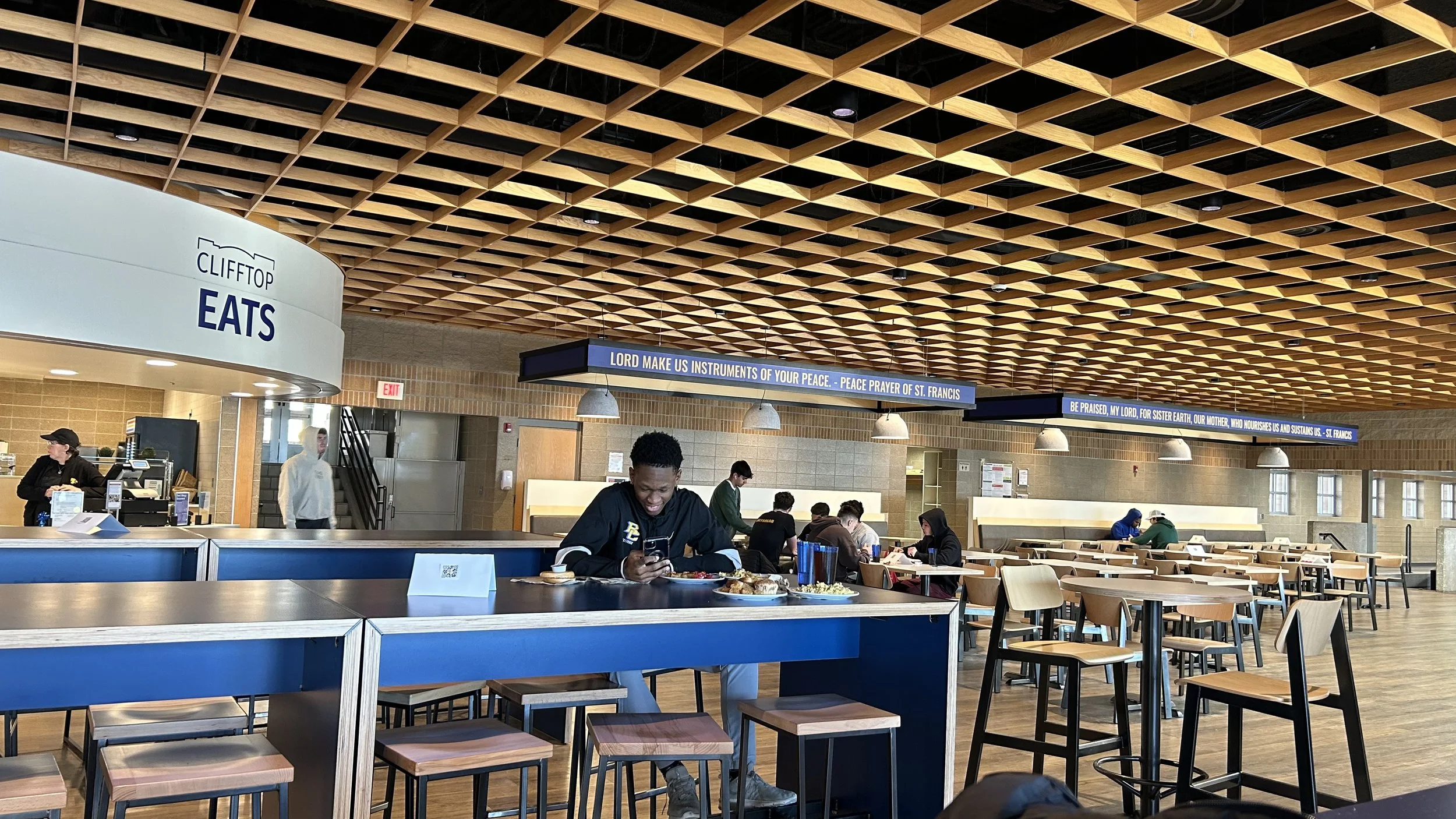 Super Bowl Sunday at Clifftop Eats