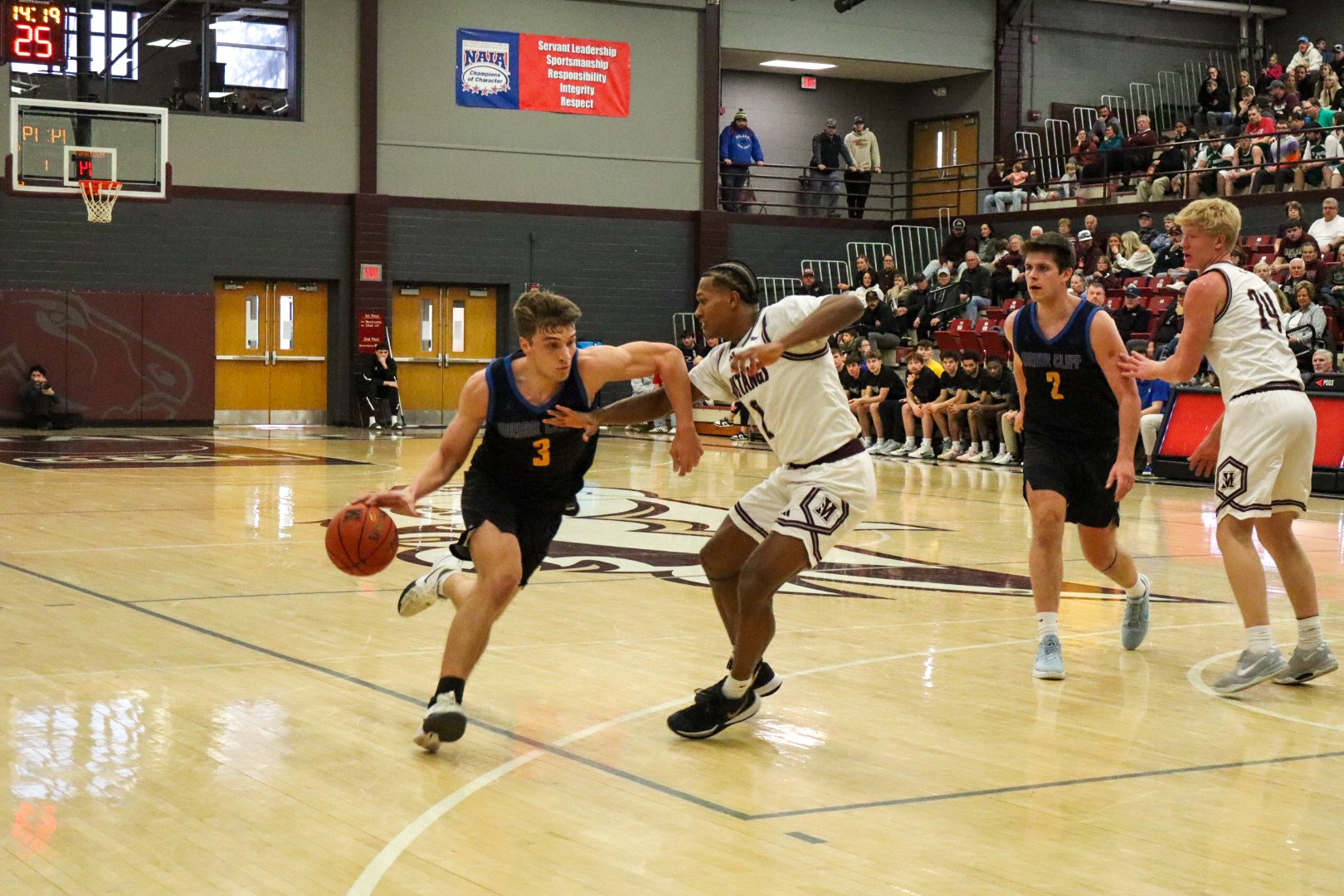 Chargers and Mustangs Add Another Chapter to Sioux City Rivalry