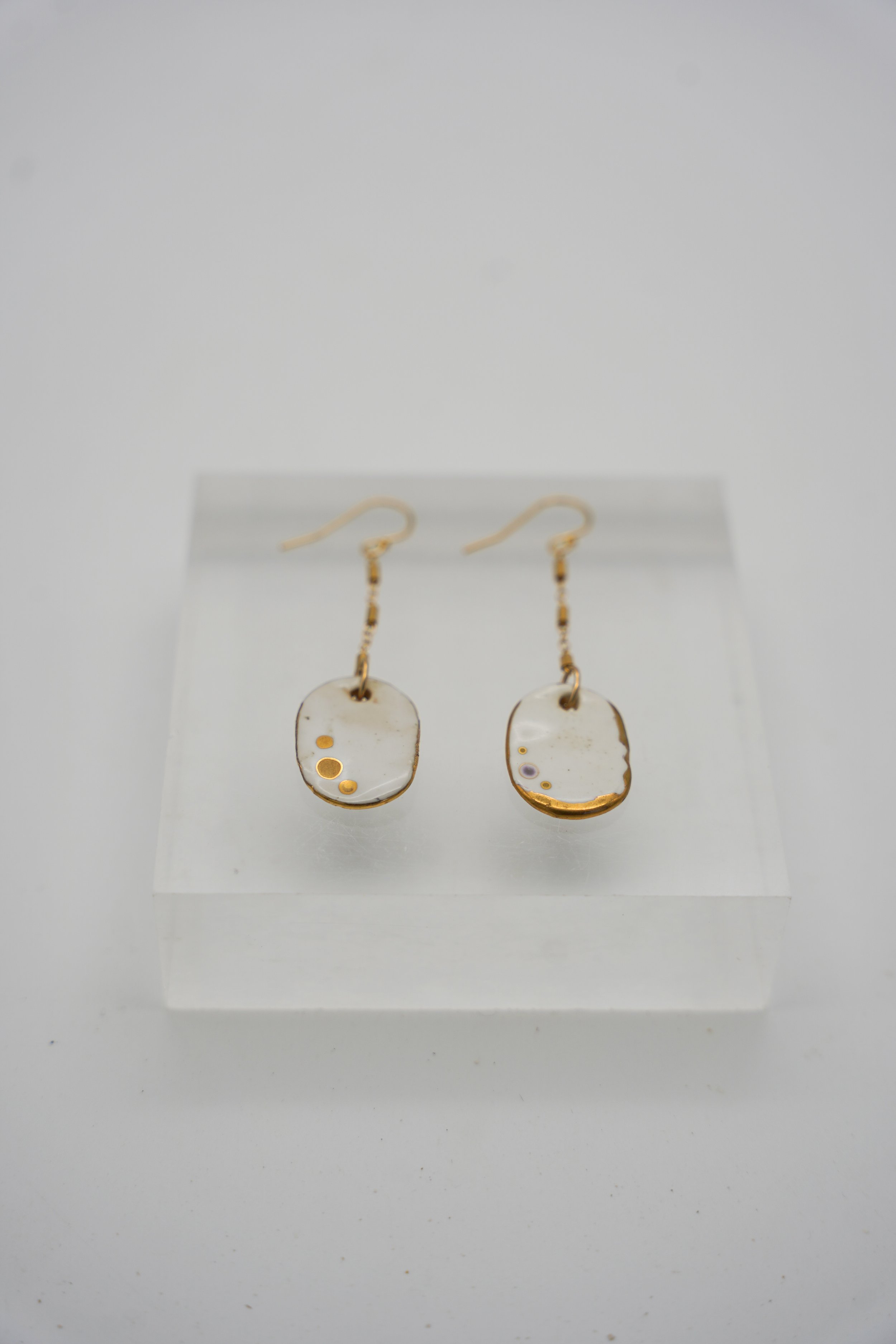 Oval on Gold Filled Long Short Chain in Gloss White