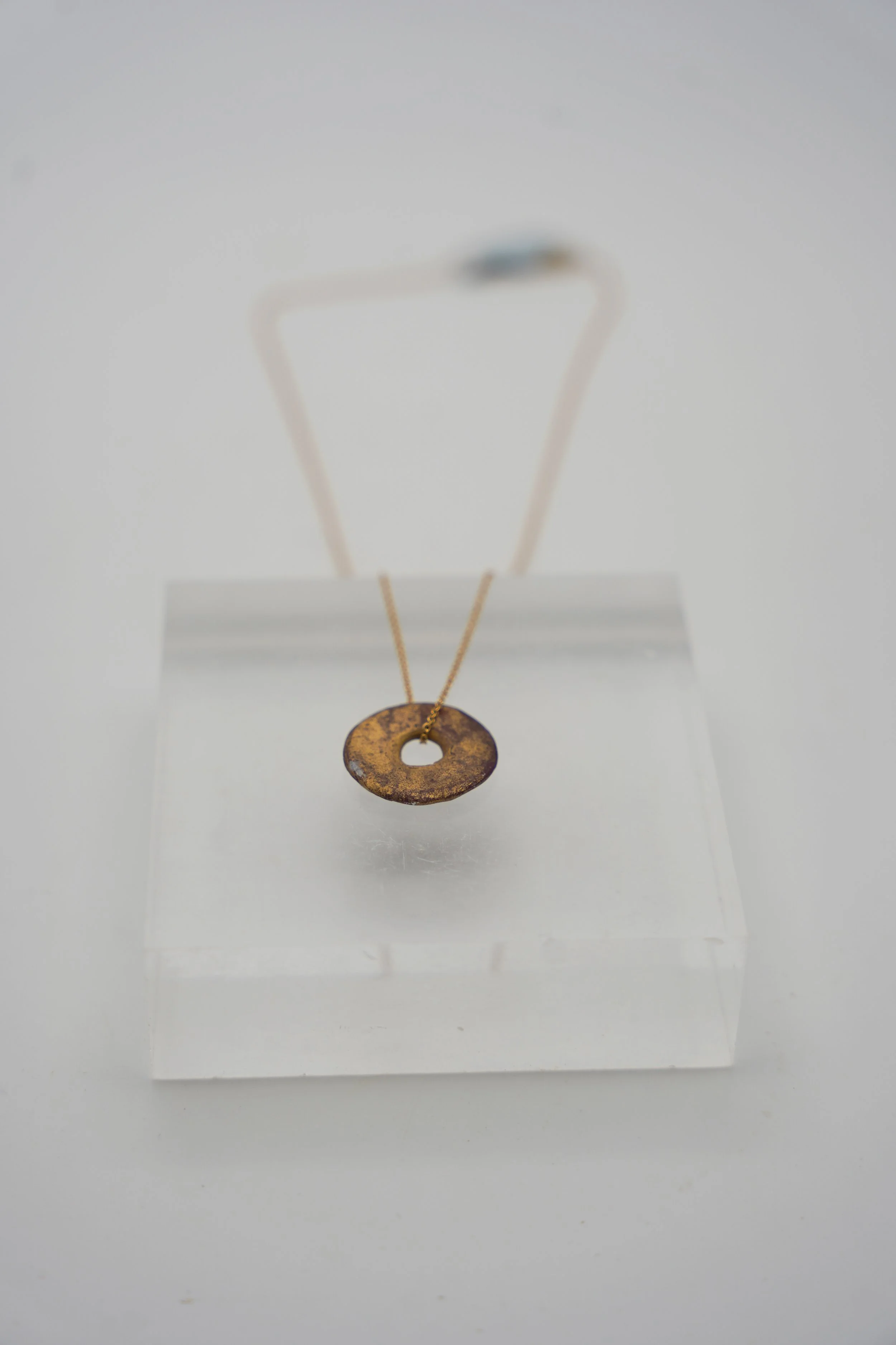 Small Disc on Gold Filled Simple Chain in Gold