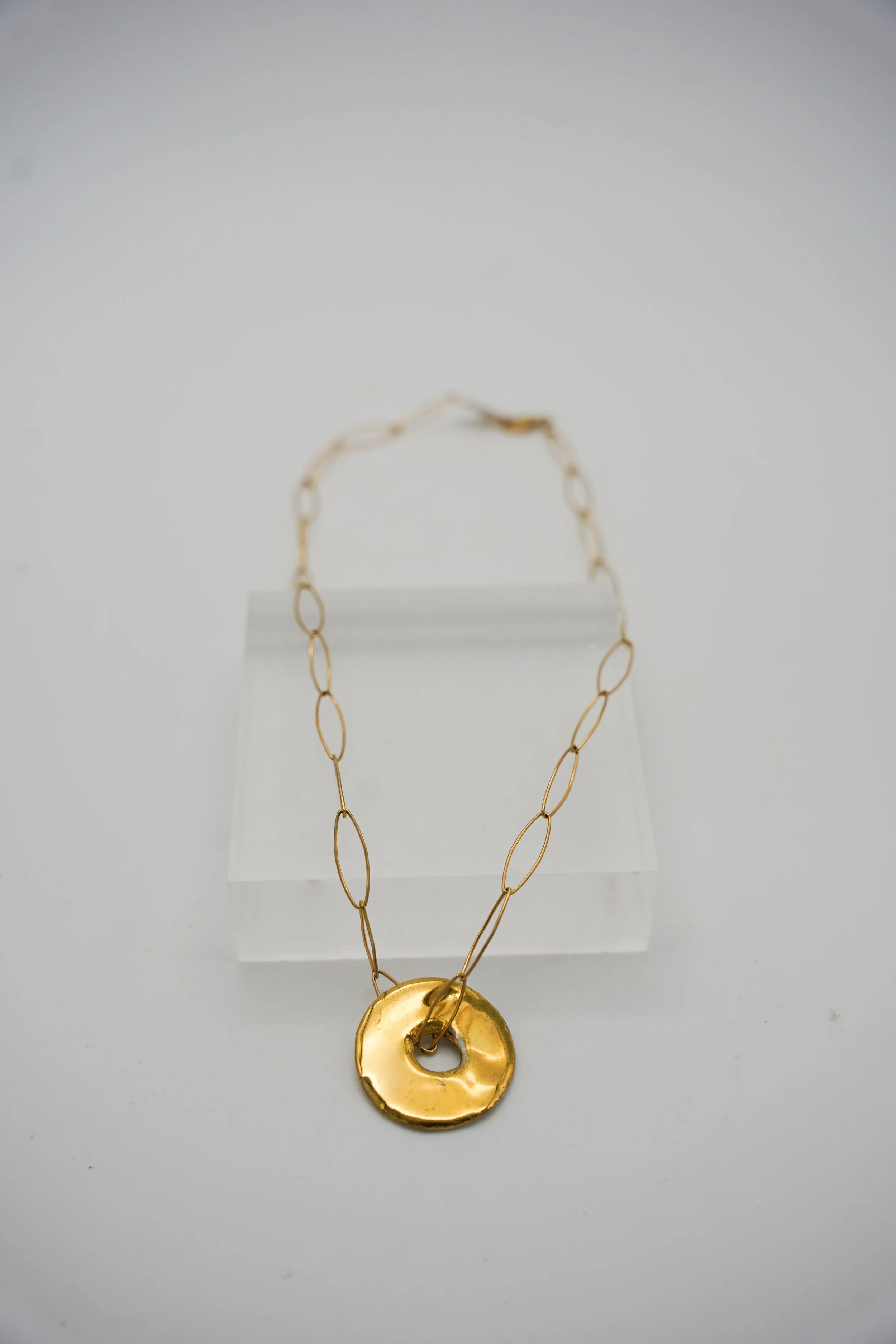Disc on Gold Filled Almond Chain in Gold