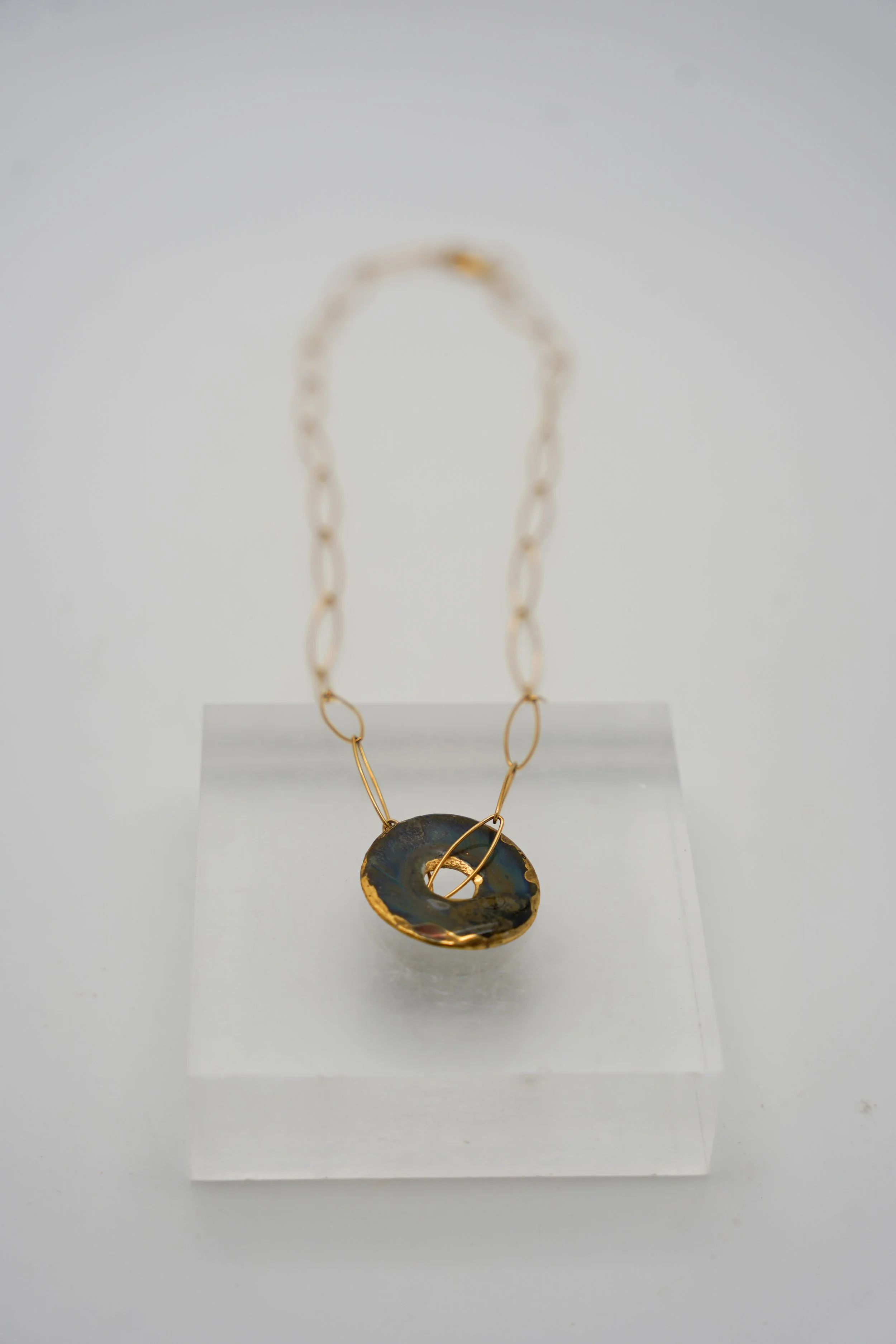 Small Disc on Gold Filled Almond Chain in Cobalt