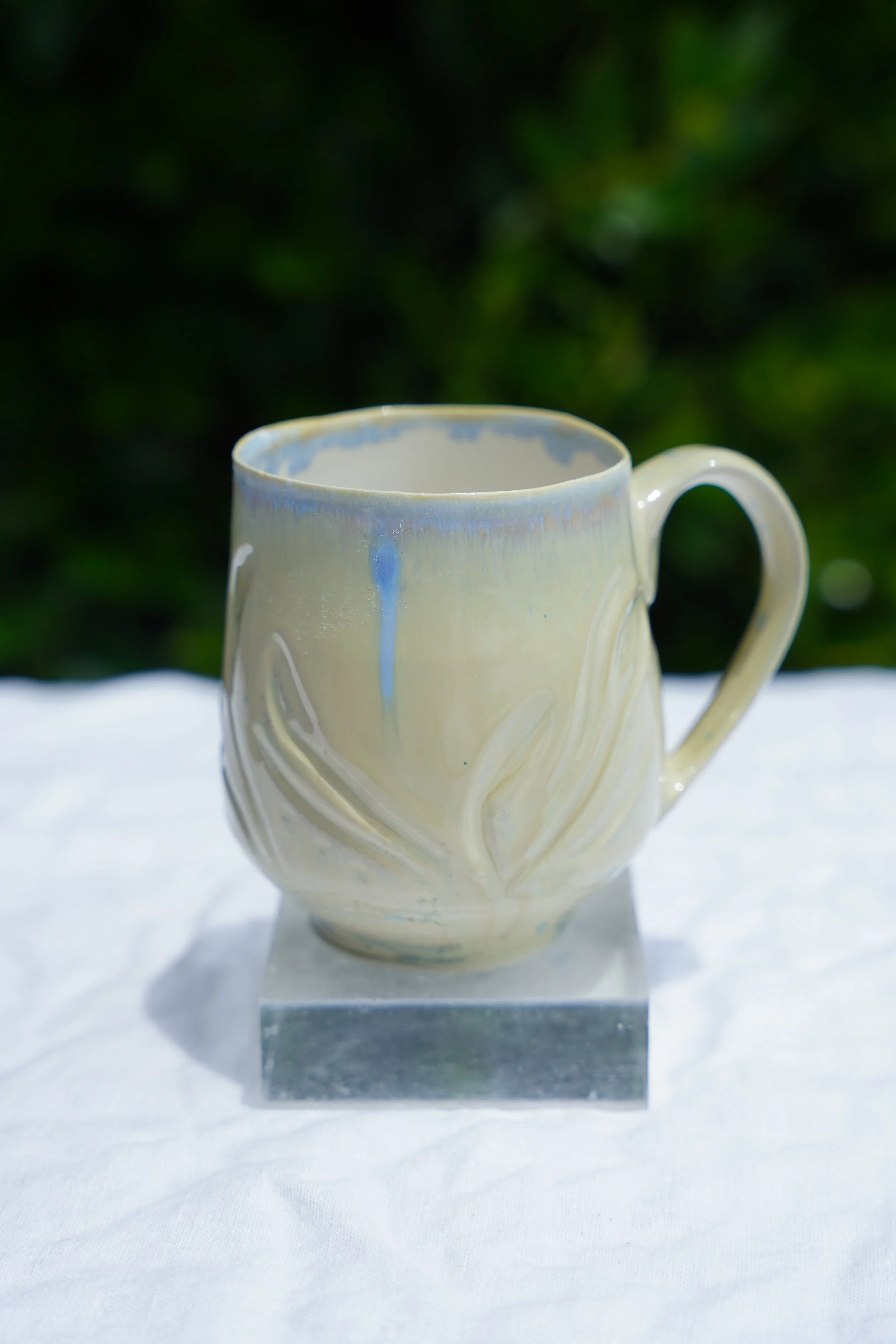 Carved Mug in Honey Celadon & Blue Accent