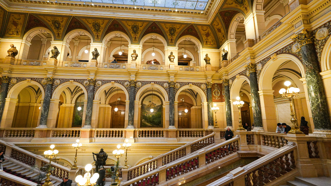 Visit a Museum - Czech National Museum