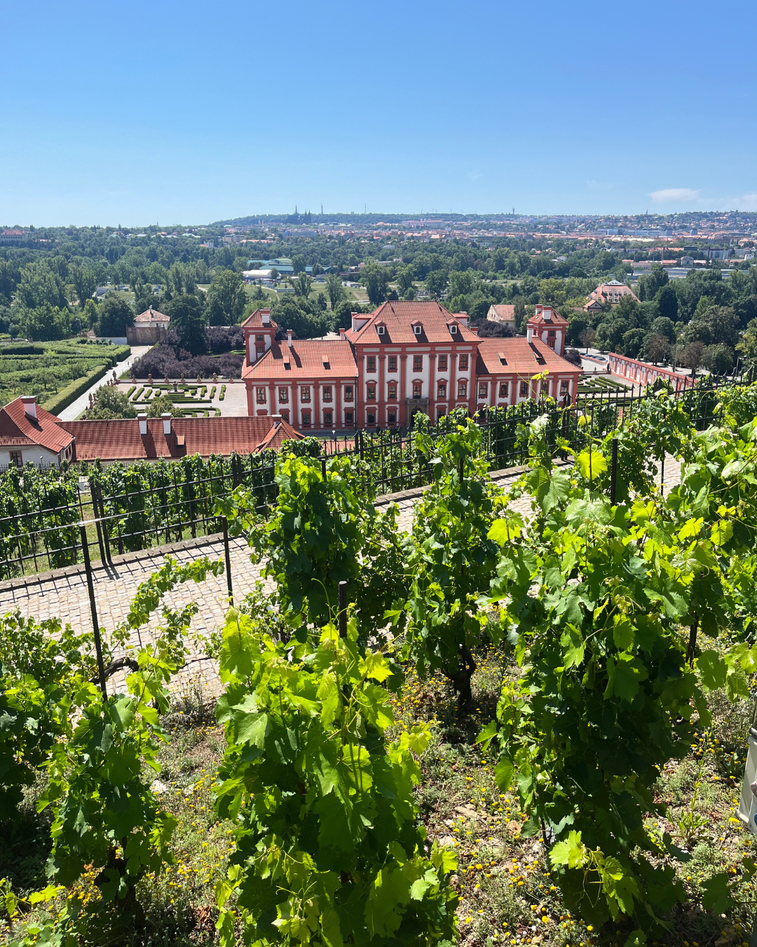 Troja Château