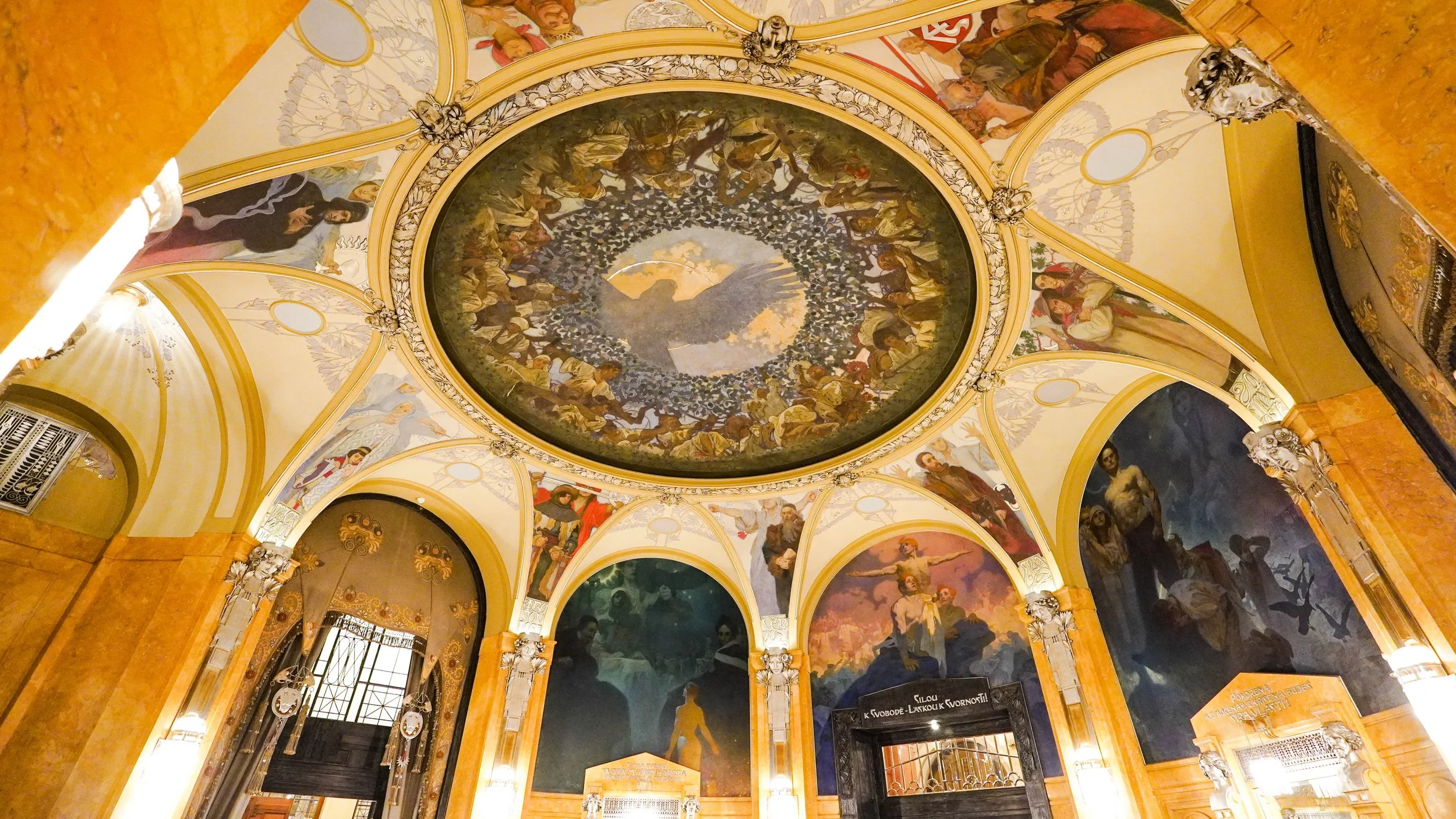 Mayor’s Hall Mucha