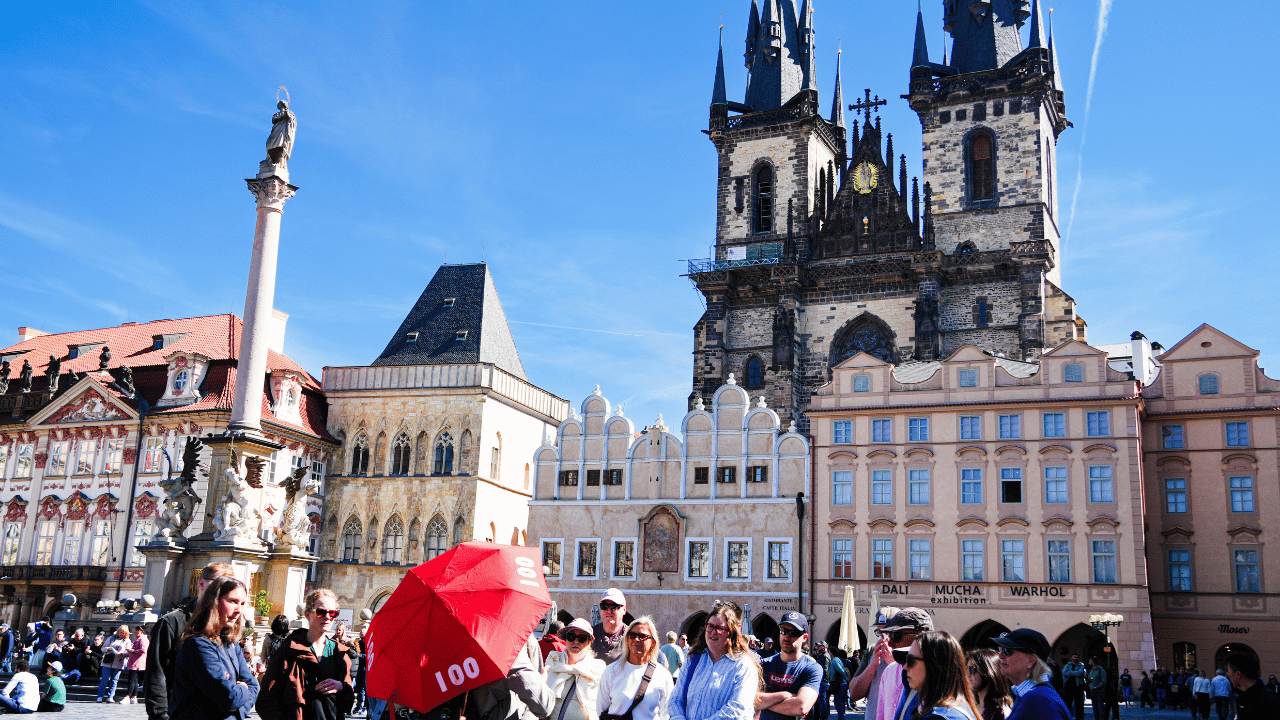 100 Spires City Tours - Old Town