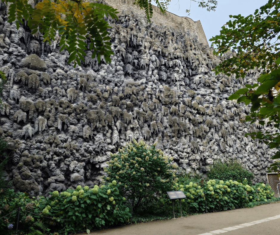 The Dripstone Wall in the Wallenstein Garden