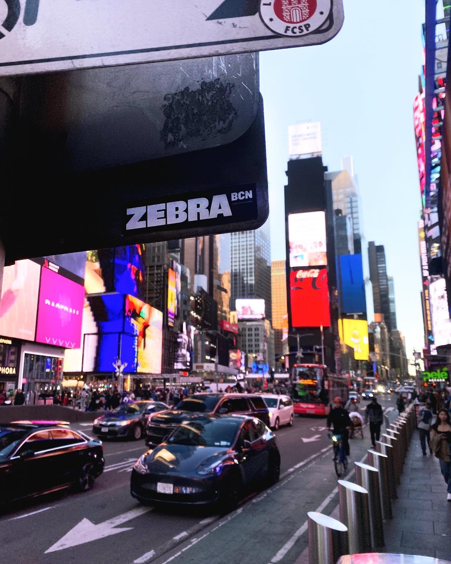 Breaking News ⚠ ZEBRA invaded Times Square
.
.
#brand #alchemy #studio
#traveler #design #business #strategy