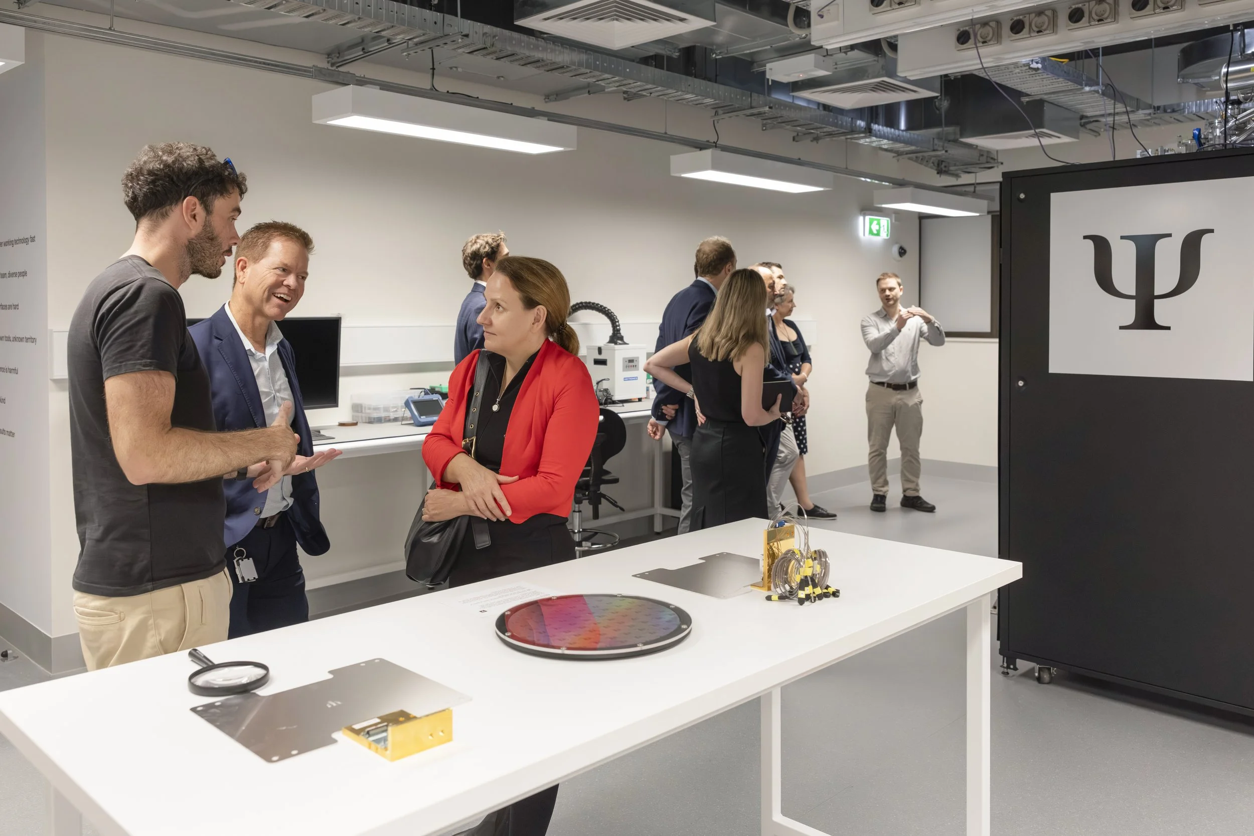 PsiQuantum - Griffith Uni Lab Opening 11.jpg