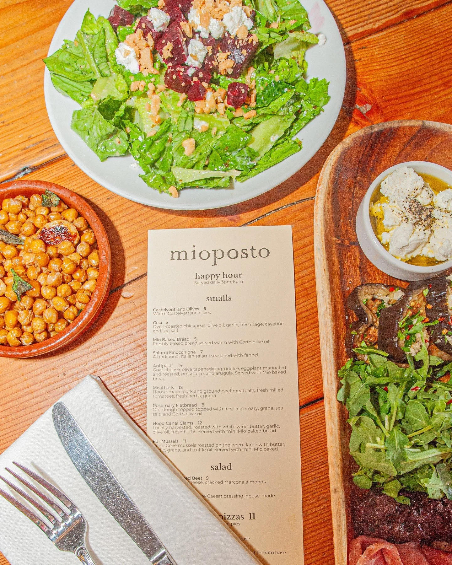 H A P P Y  H O U R !⁠
⁠
All the deals on pizza, bevs, and snacks, served daily from 3pm-6pm. Bring your fam by (or break off for a sweet escape and treat yourself) ❤️⁠
⁠
Reminder that we're closed Thursday and back to our regular hours Friday!