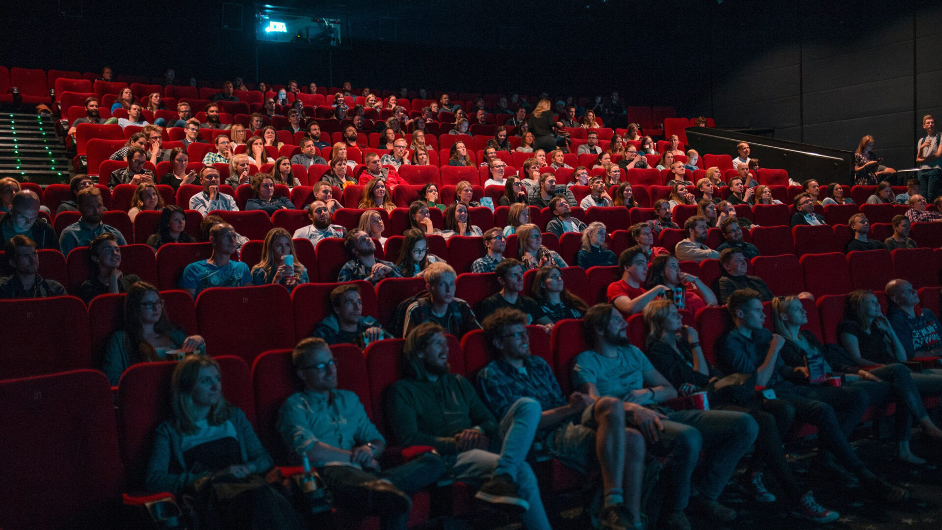 Episode 231: What Will Theaters Look Like This Summer?