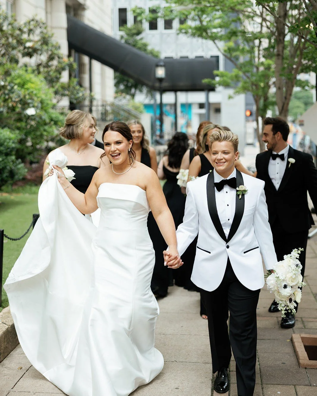 The sweetest moments shared with your nearest and dearest ✨

Planning &amp; Design - @weddingsbystardust
Bakery - @butterflycakery
Beauty - @grandslamglam
Day-of Stationery - @lanelovepaperco
Entertainment - @leforce, @joshgoode 
Florist - @katemcleo