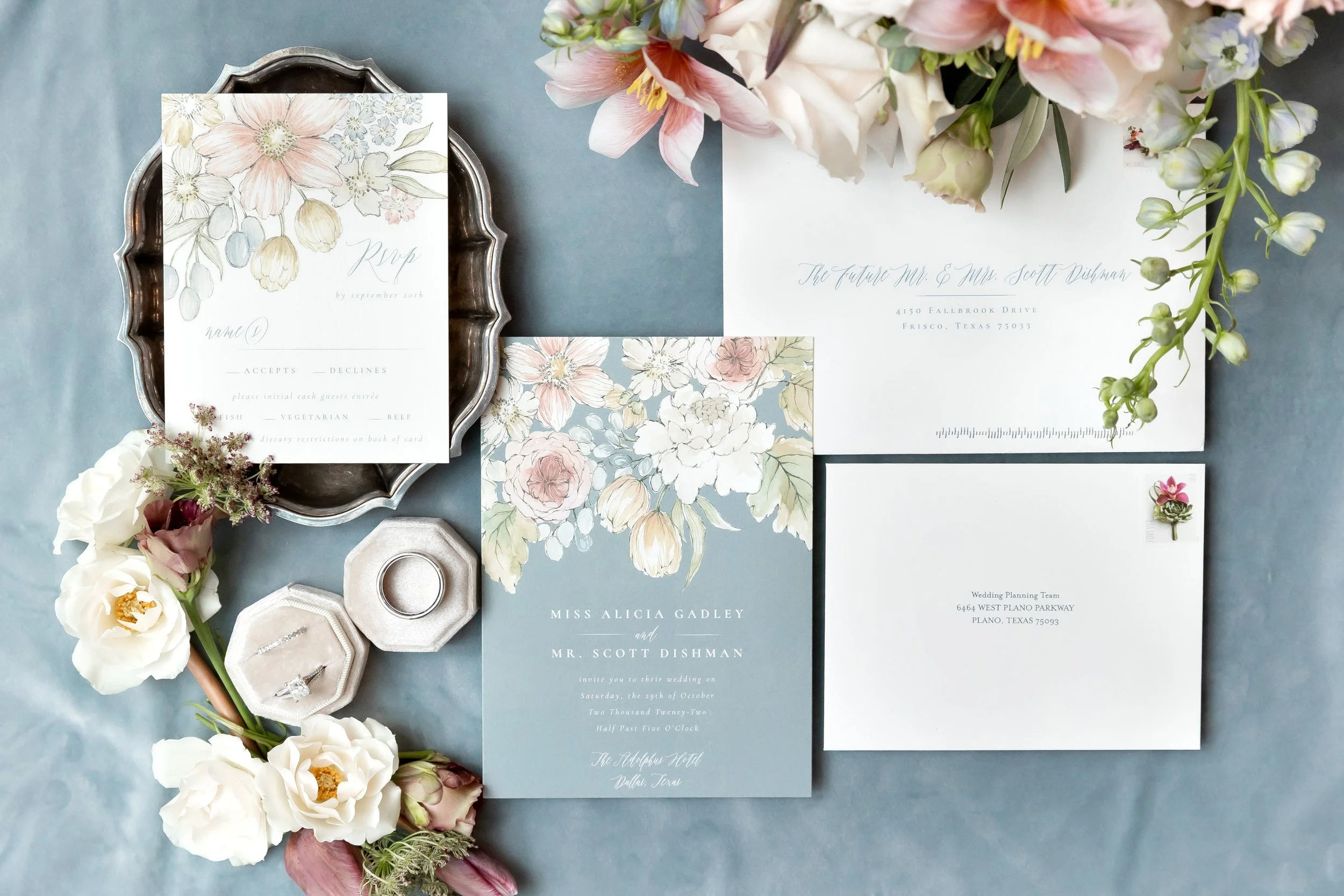 Save the Dates &amp; Invitations: When to Send and How to Make Them Shine
