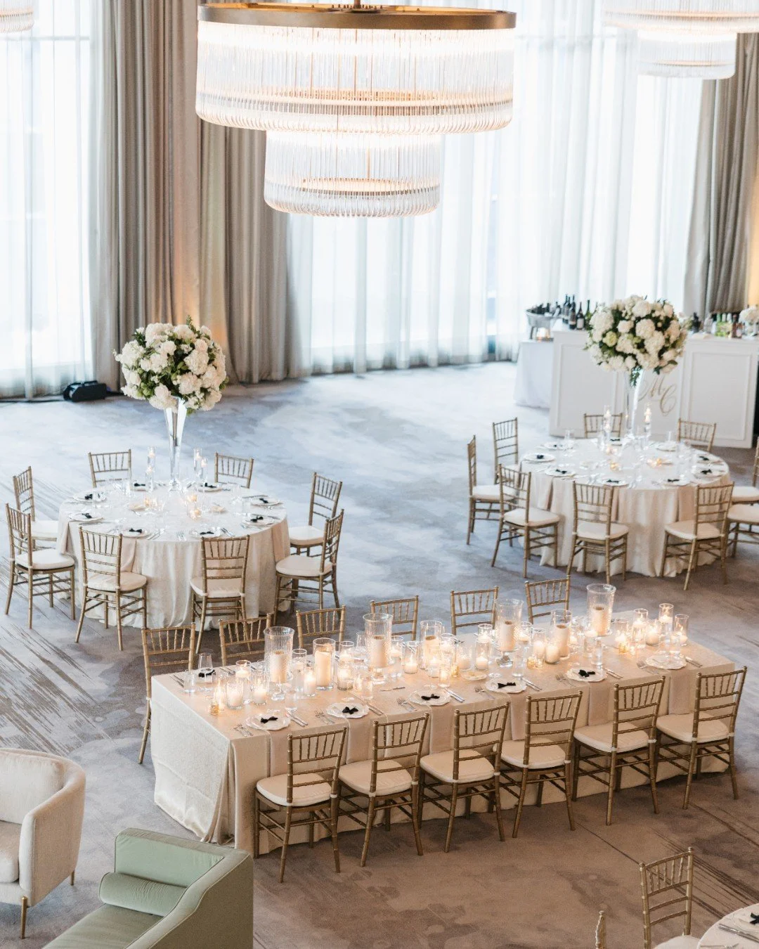A refined palette of ivory, black, and sage green set the tone for a celebration that felt effortlessly sophisticated.  Every moment was layered with intention and elegance. ✨

Planning &amp; Design - @weddingsbystardust
Bakery - @fancycakesbylauren
