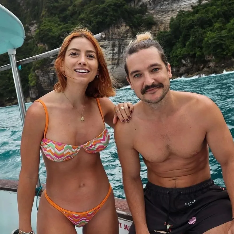 New podcast with @riley.whitelum and @elayna.carausu  from SV La Vagabonde III 

We had a great chat about their cruising experience, time on their different boats, how they put together the @seapeopleapp app with the @youngcruisers  team and their f