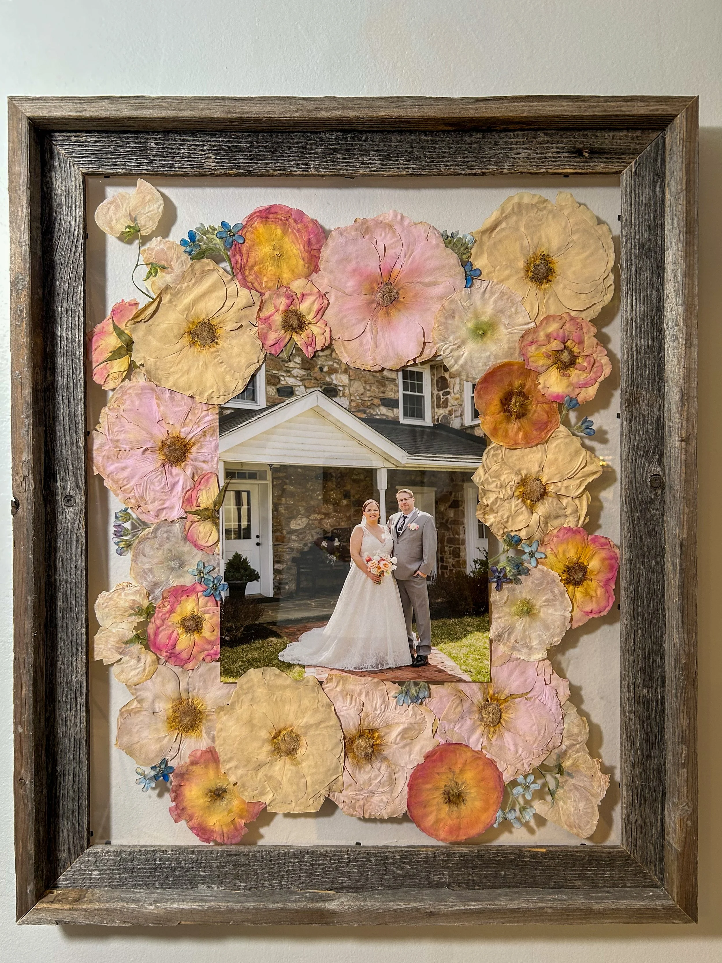 16x20 barnwood with color corrected florals and 8x10 photo, (Circular design)