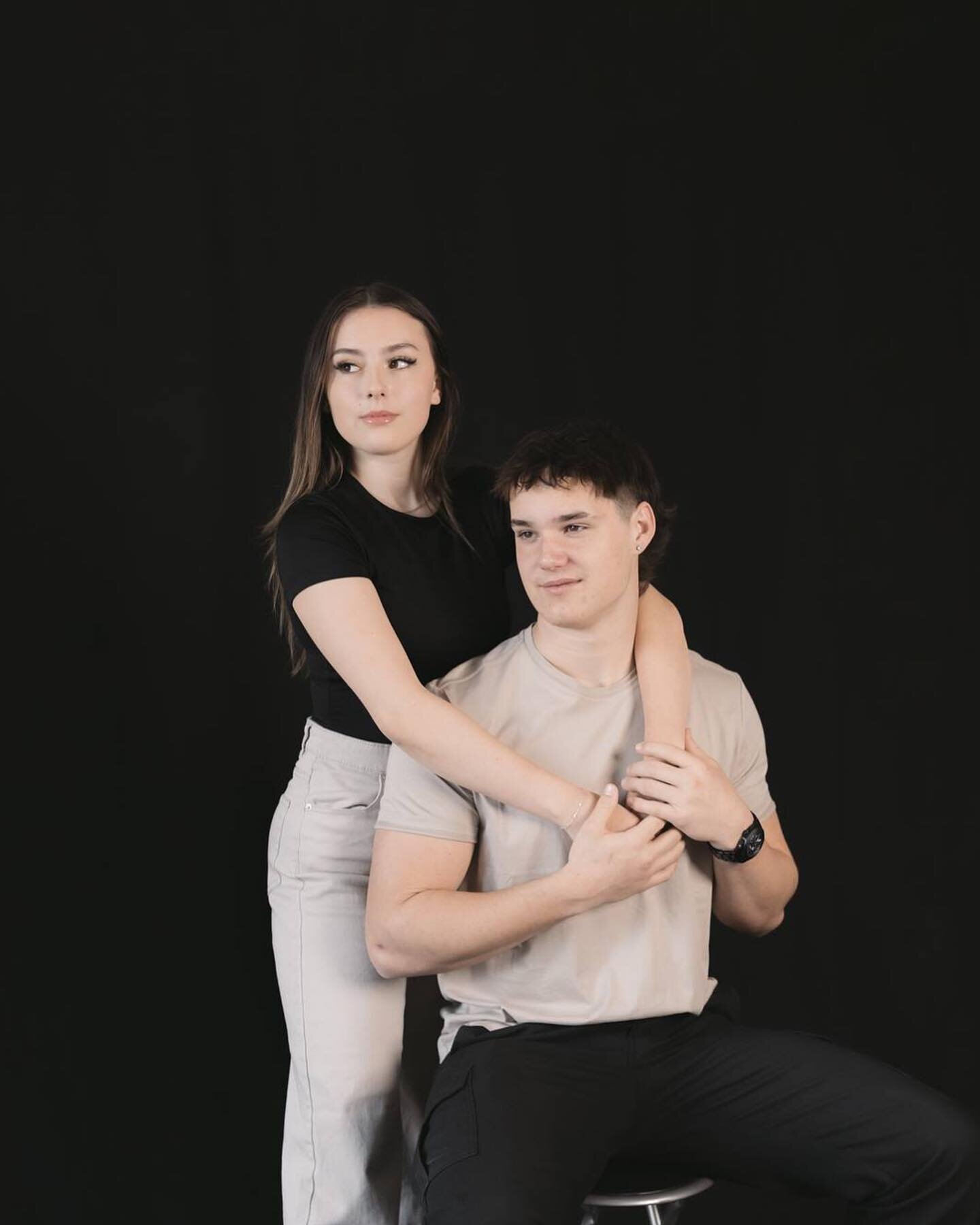 some more from this session 🌙

#studiocoupleshoot #couplesphotography #studiophotography #studiophotographybc