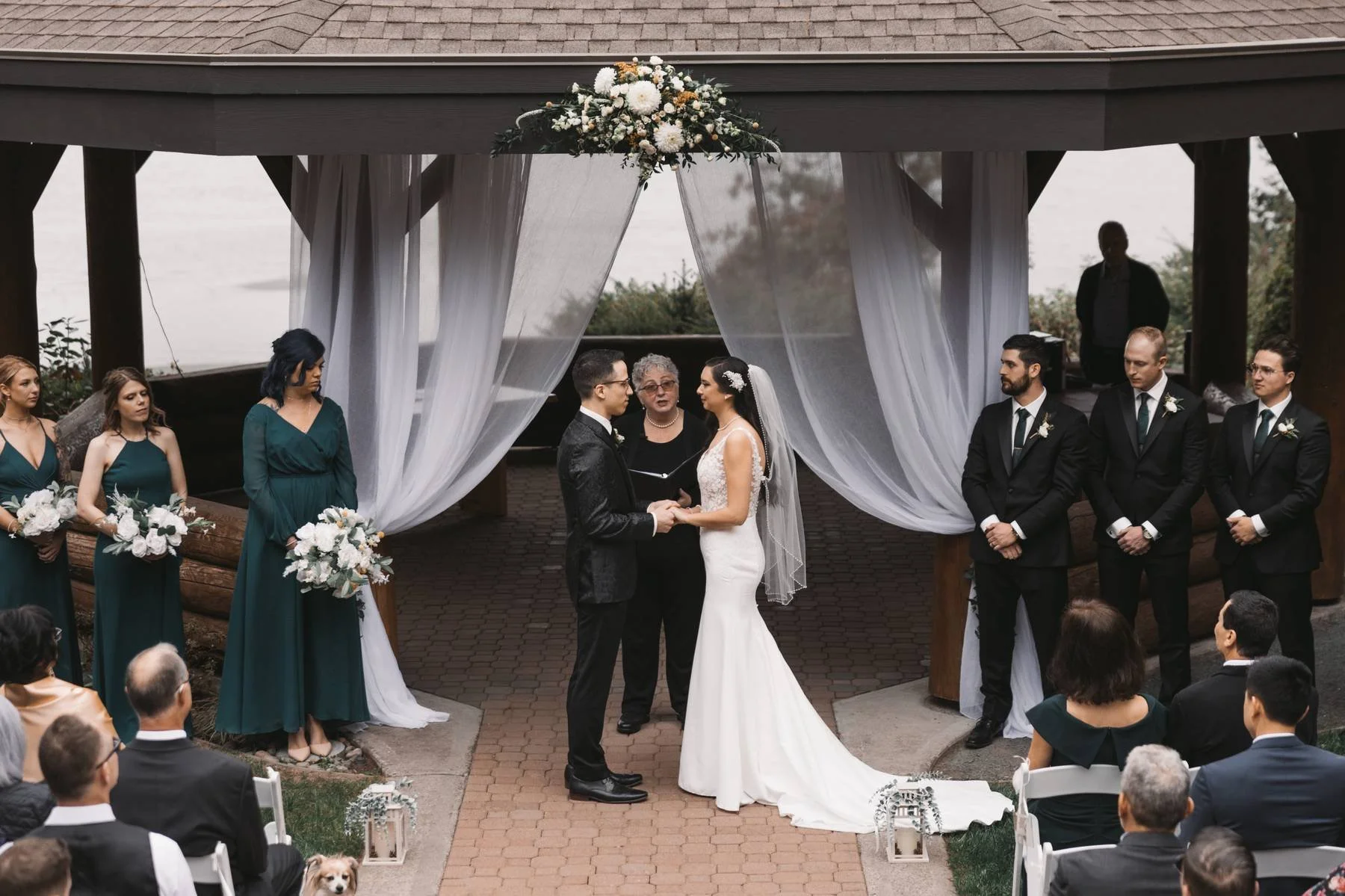 6 Best Wedding Venues Near Parksville for Oceanfront Ceremonies