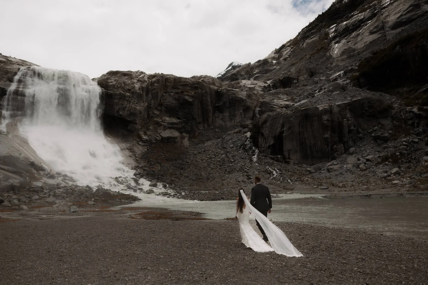 What to Do If It Rains at Your Tigh-Na-Mara Wedding in Parksville