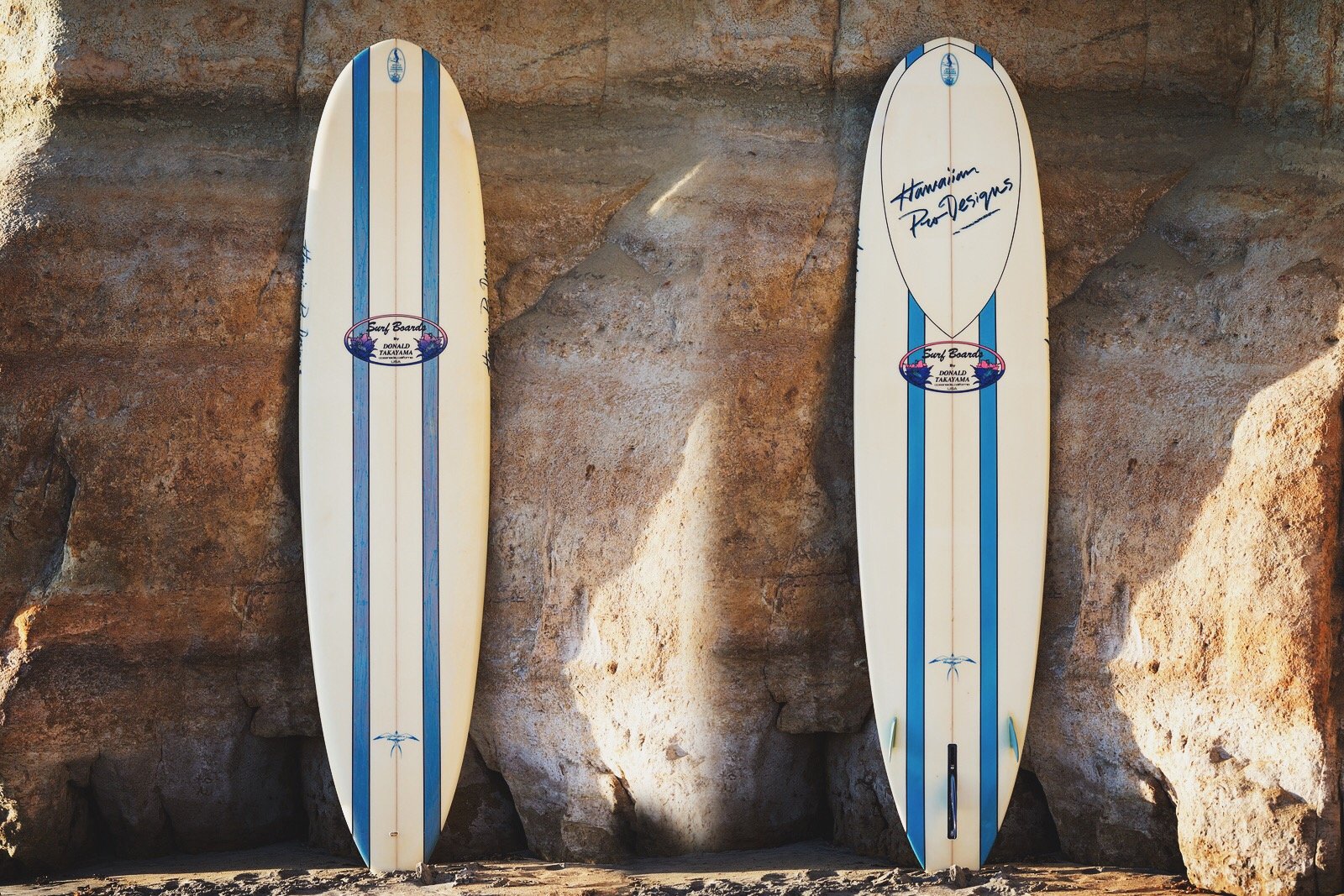  Top and bottom of Linda Benson’s Donald Takayama surfboard 