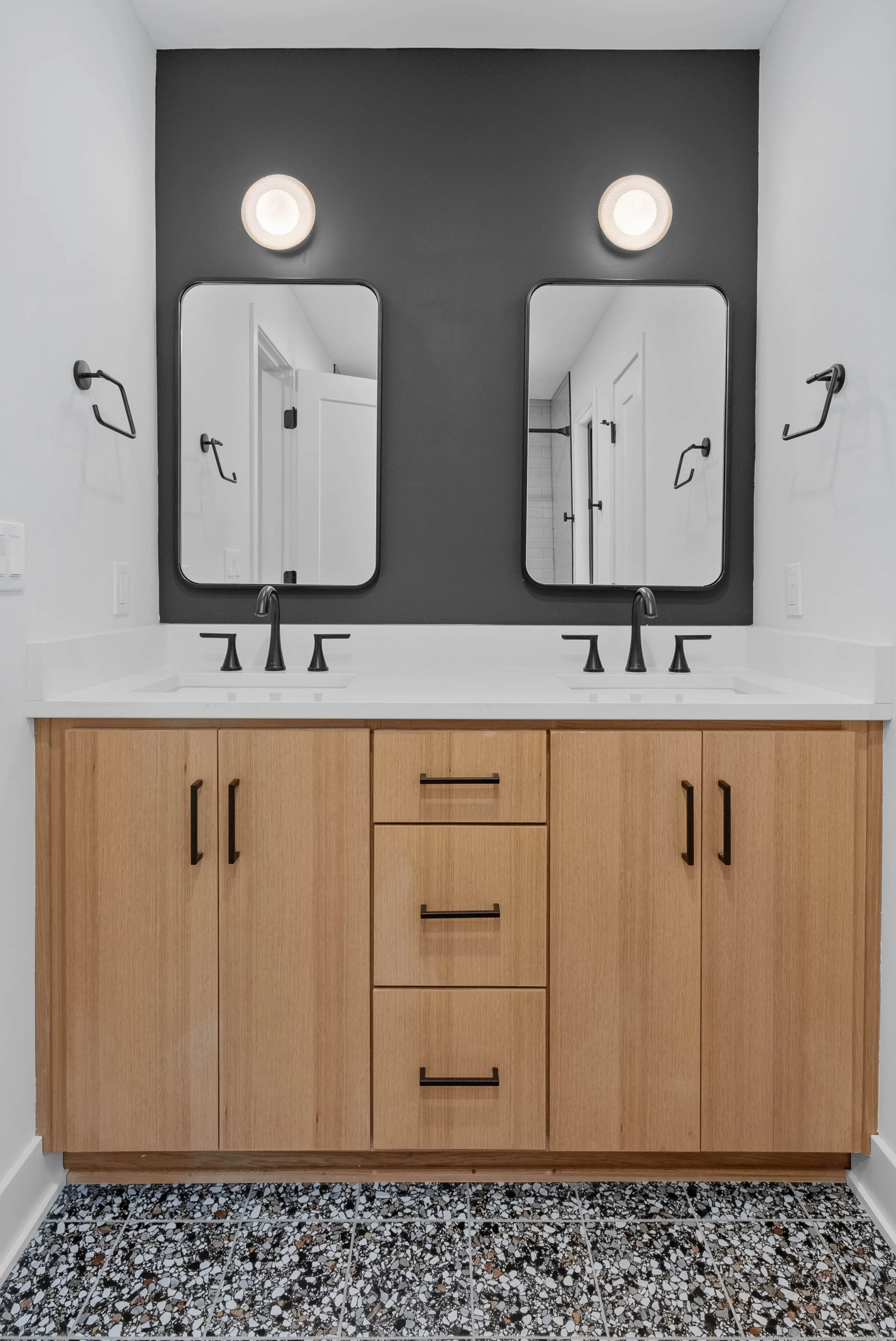 30-10336 MOHAWK LN-28.jpeg