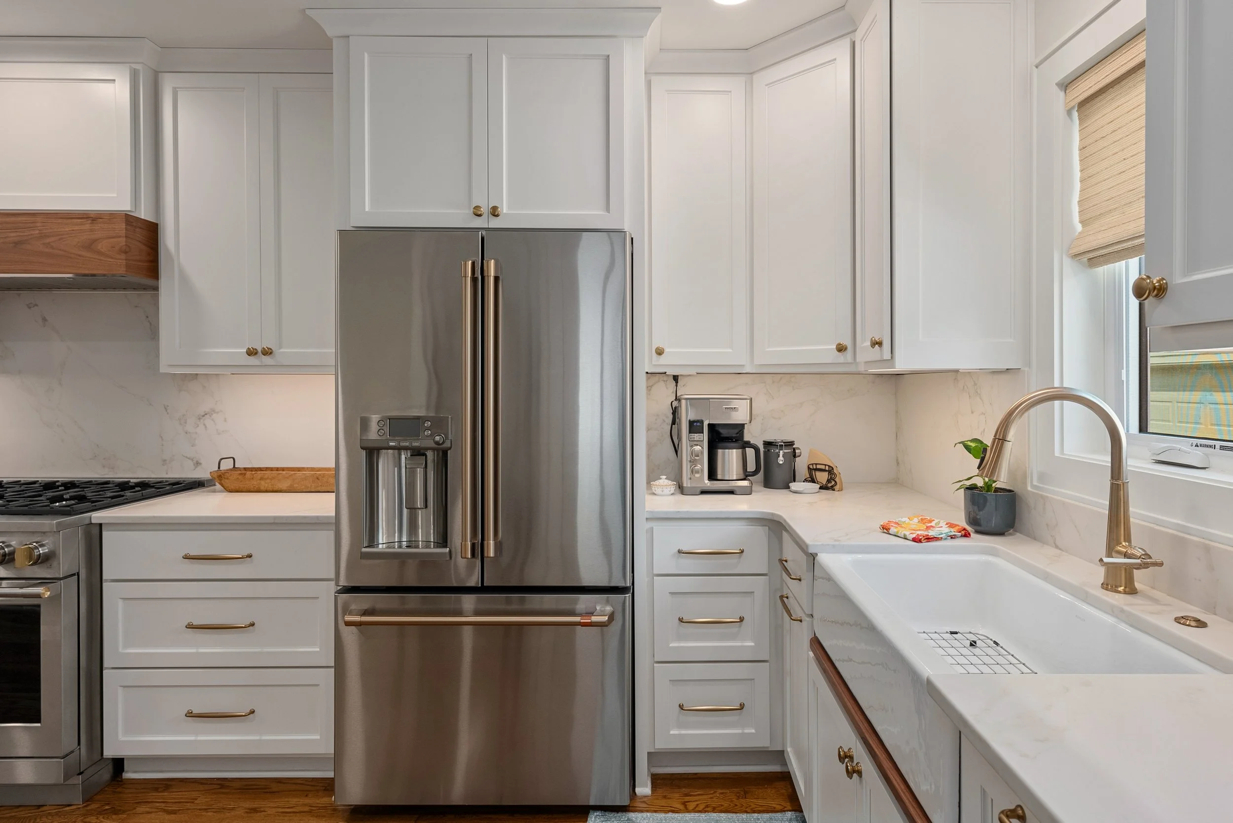 08-110 W 67th Terr -8.jpg