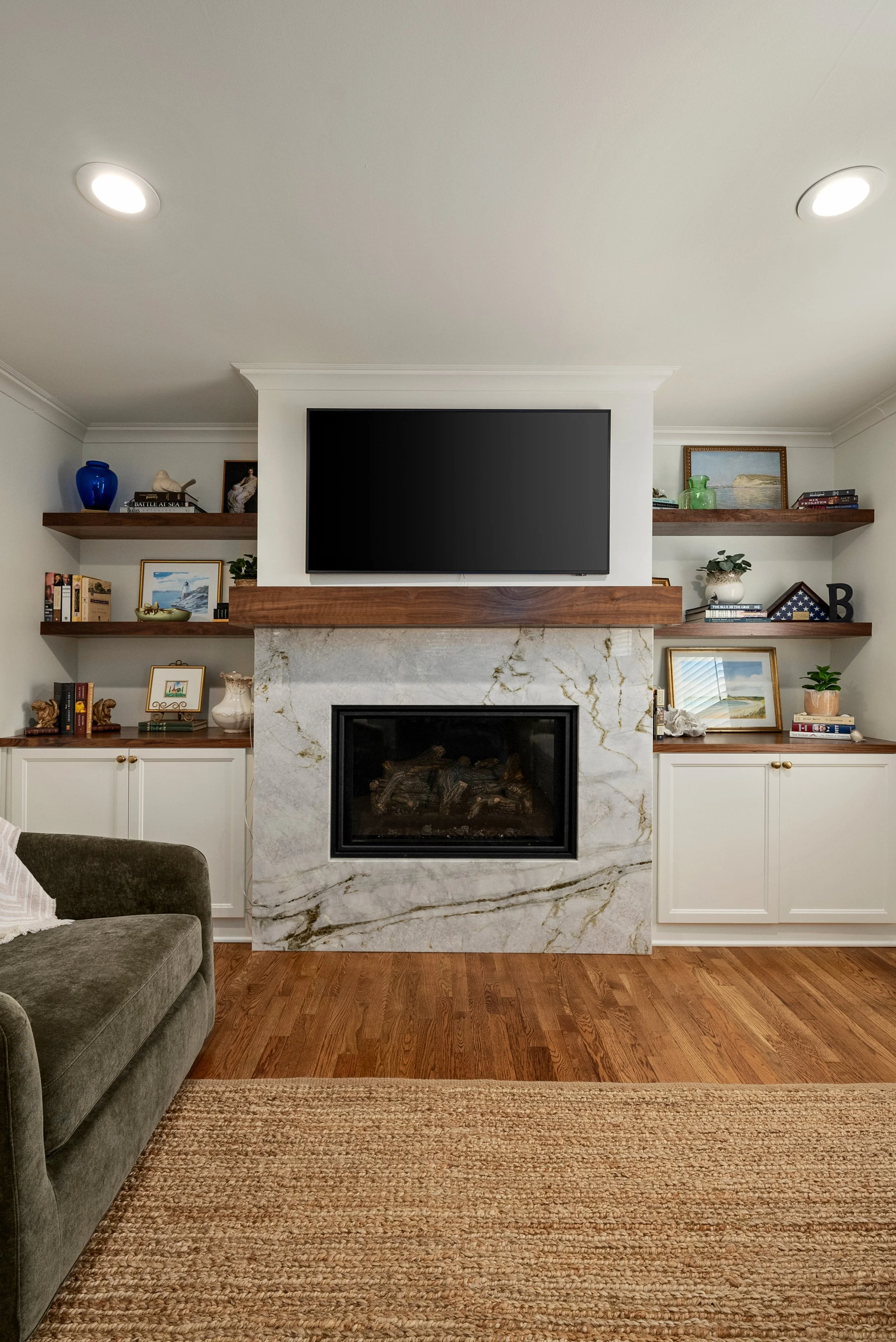 18-110 W 67th Terr -18.jpg