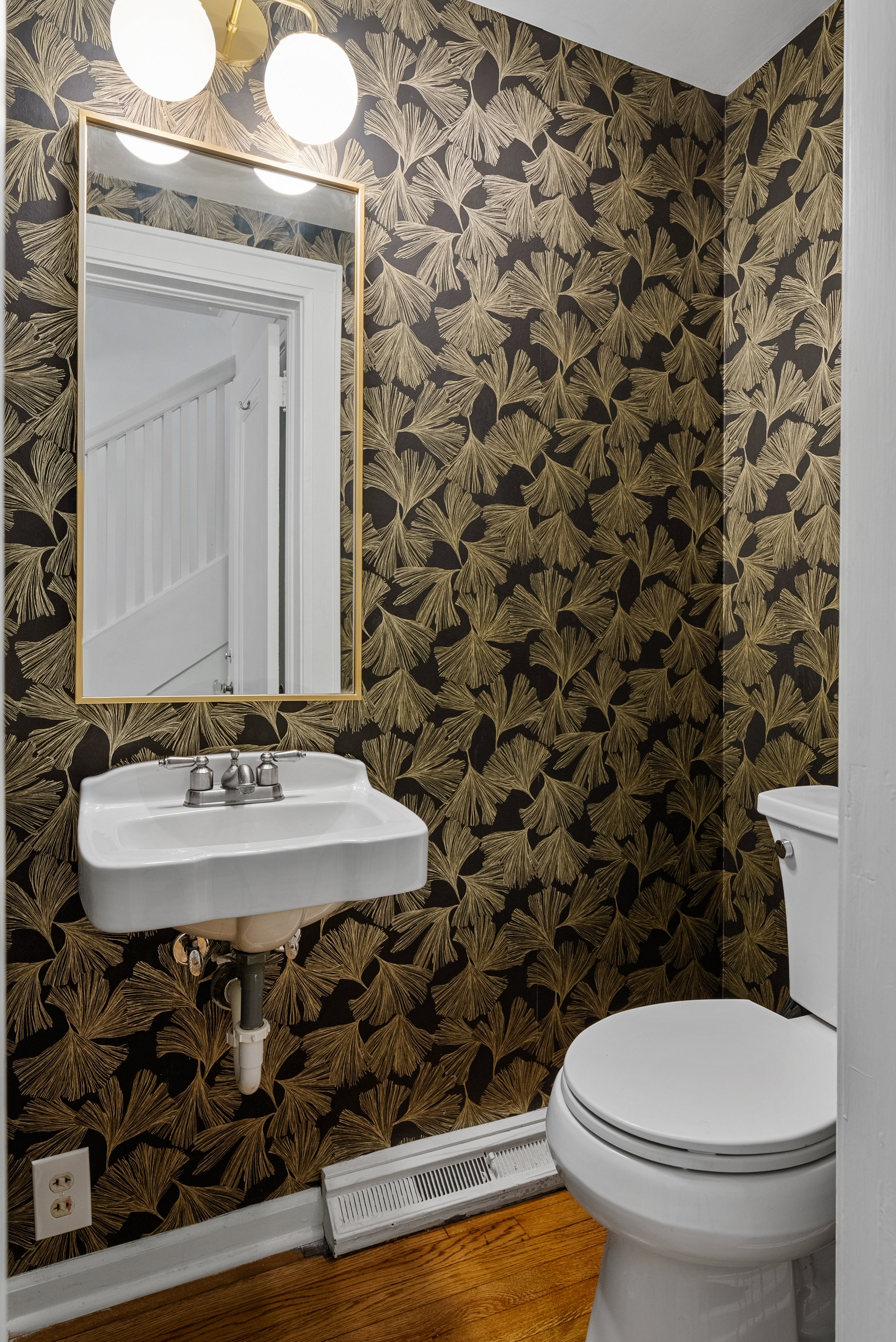 14-110 W 67th Terr -14.jpg