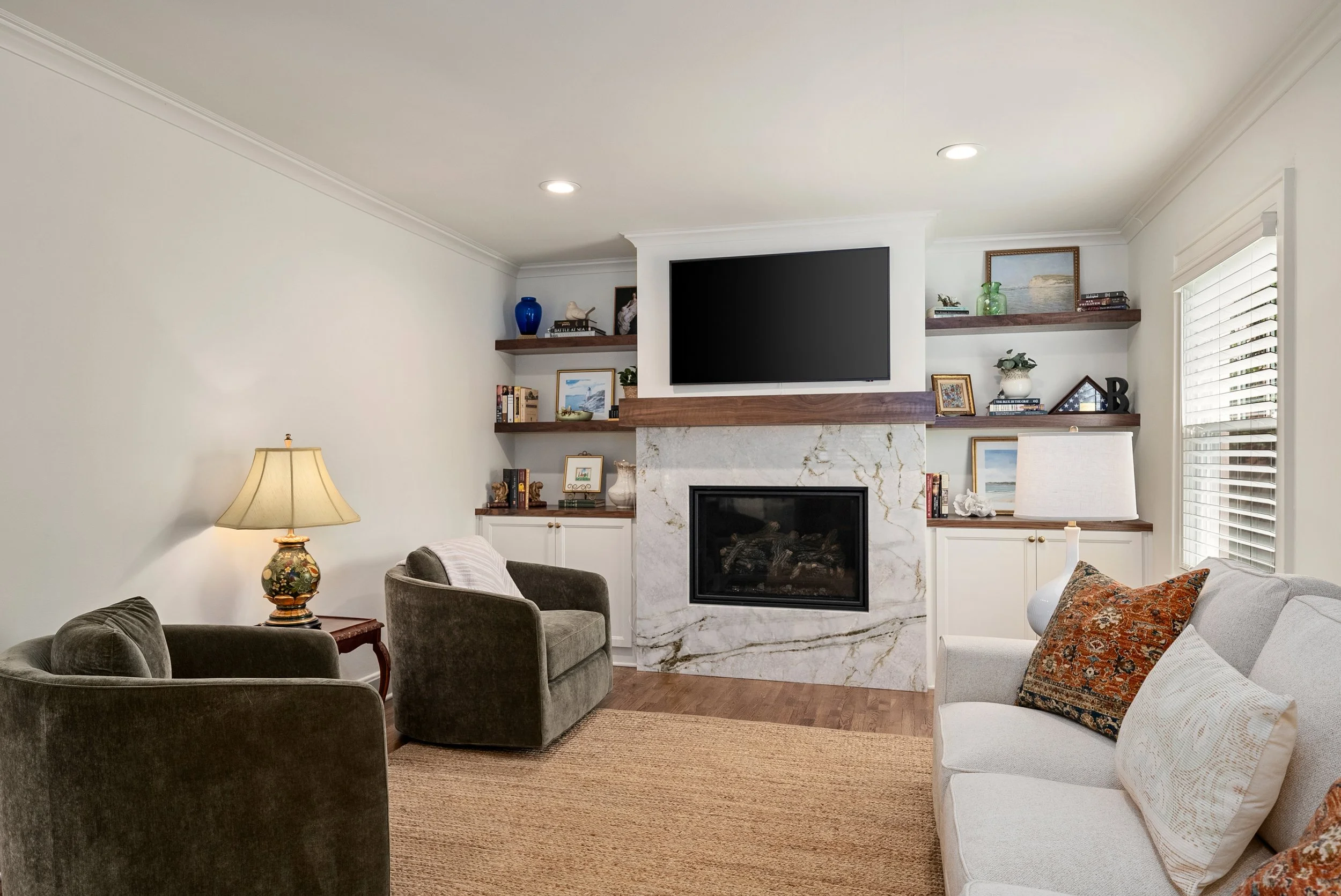 22-110 W 67th Terr -22.jpg