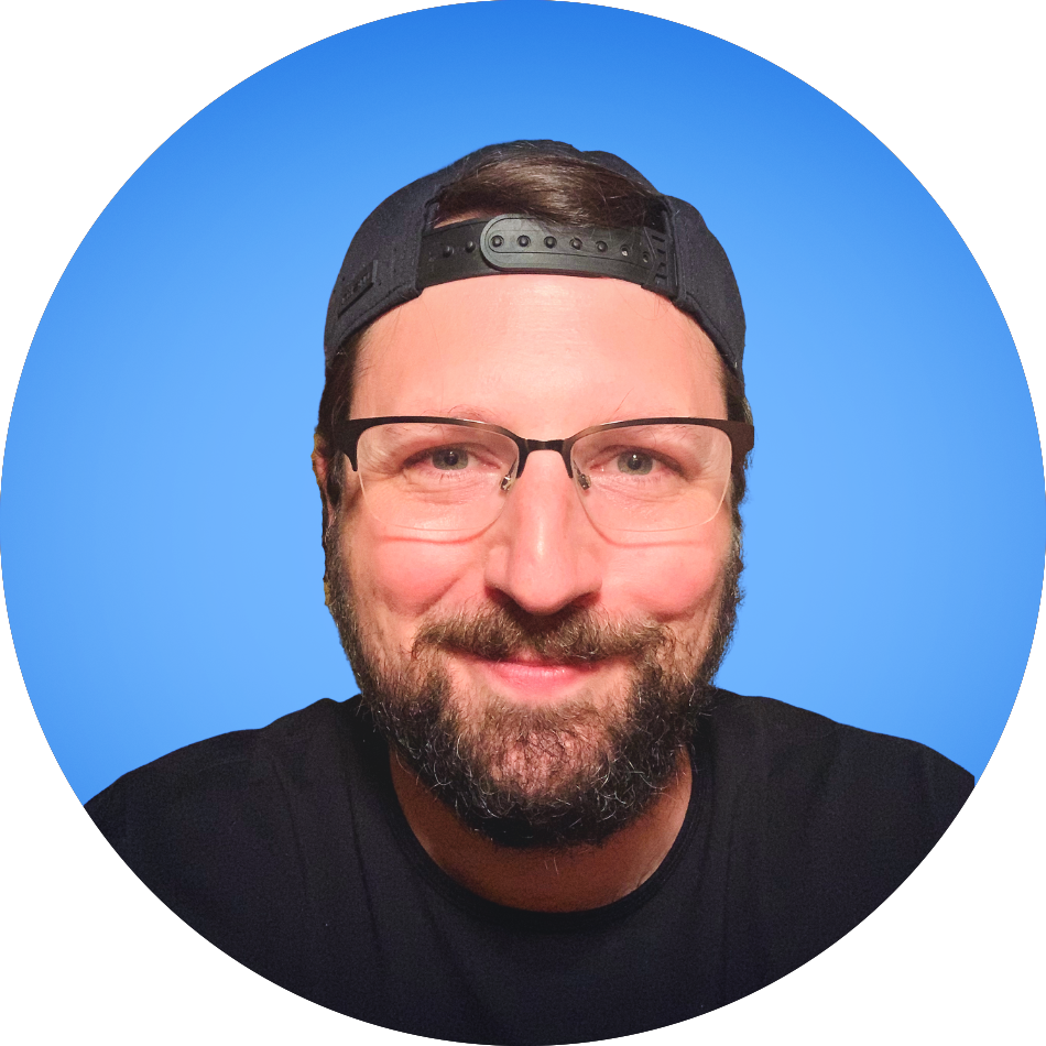 2022 headshot_Zach_edited.png
