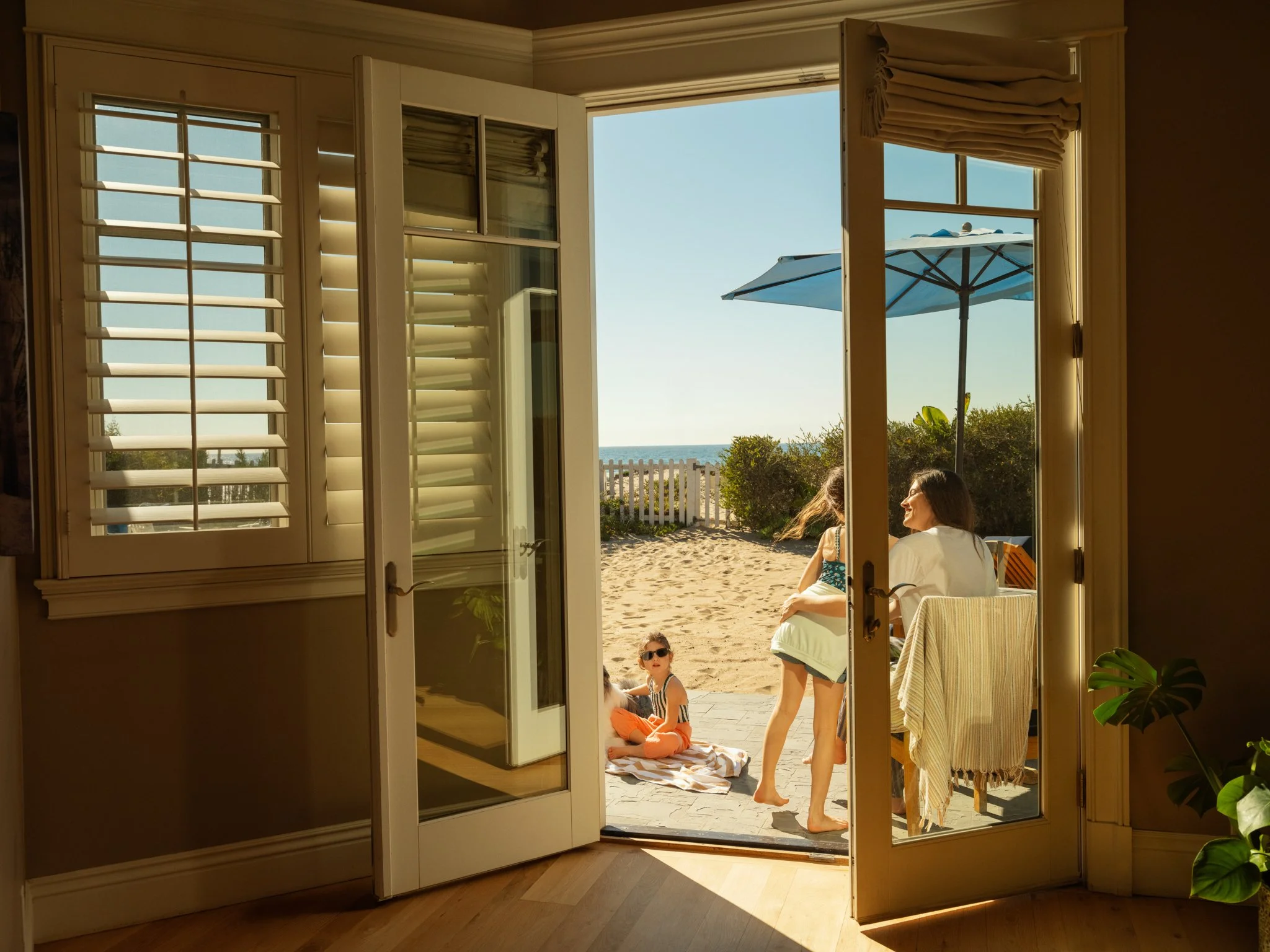 VRB00101_Library_Shoot_Beach_House_AnaisDax_0496_Final.jpg