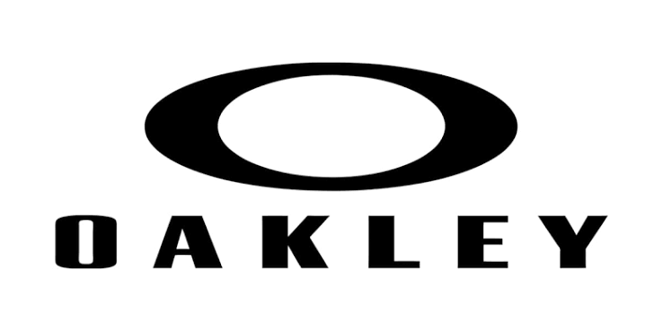 worked with Oakley for a golf shoot as a wardrobe stylist 
