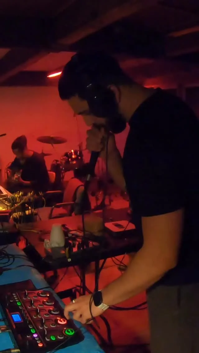 First minute of "Sufi House" 🎧
Play full session now on YouTube
#sufi #housemusic #chillmusic #music #beatbox #fy #foryou
