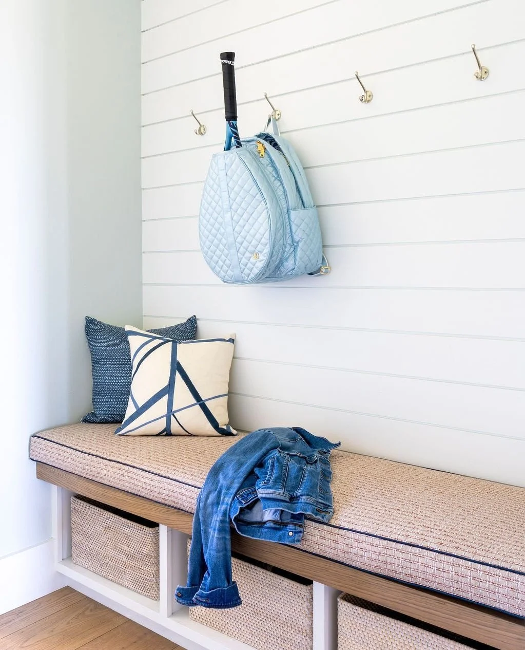 A practical moment that reflects the larger vision for Seaview: effortless, welcoming, and designed around the way this family lives.⁠
⁠
See the full Seaview Project at the link in bio. #BlakelyInteriorDesign⁠
⁠
Design: @blakelyinteriordesign⁠
Genera
