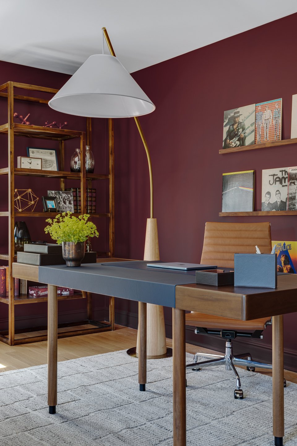 stonington-ct-home-office-desk-built-ins.jpg.jpg