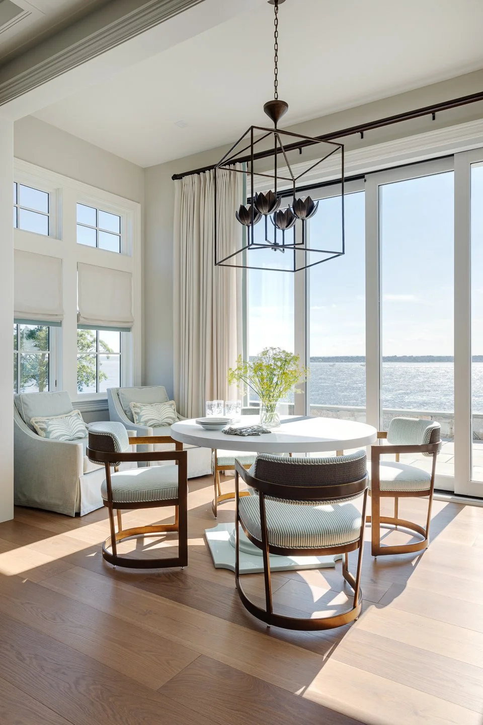 Ocean view dining.jpg