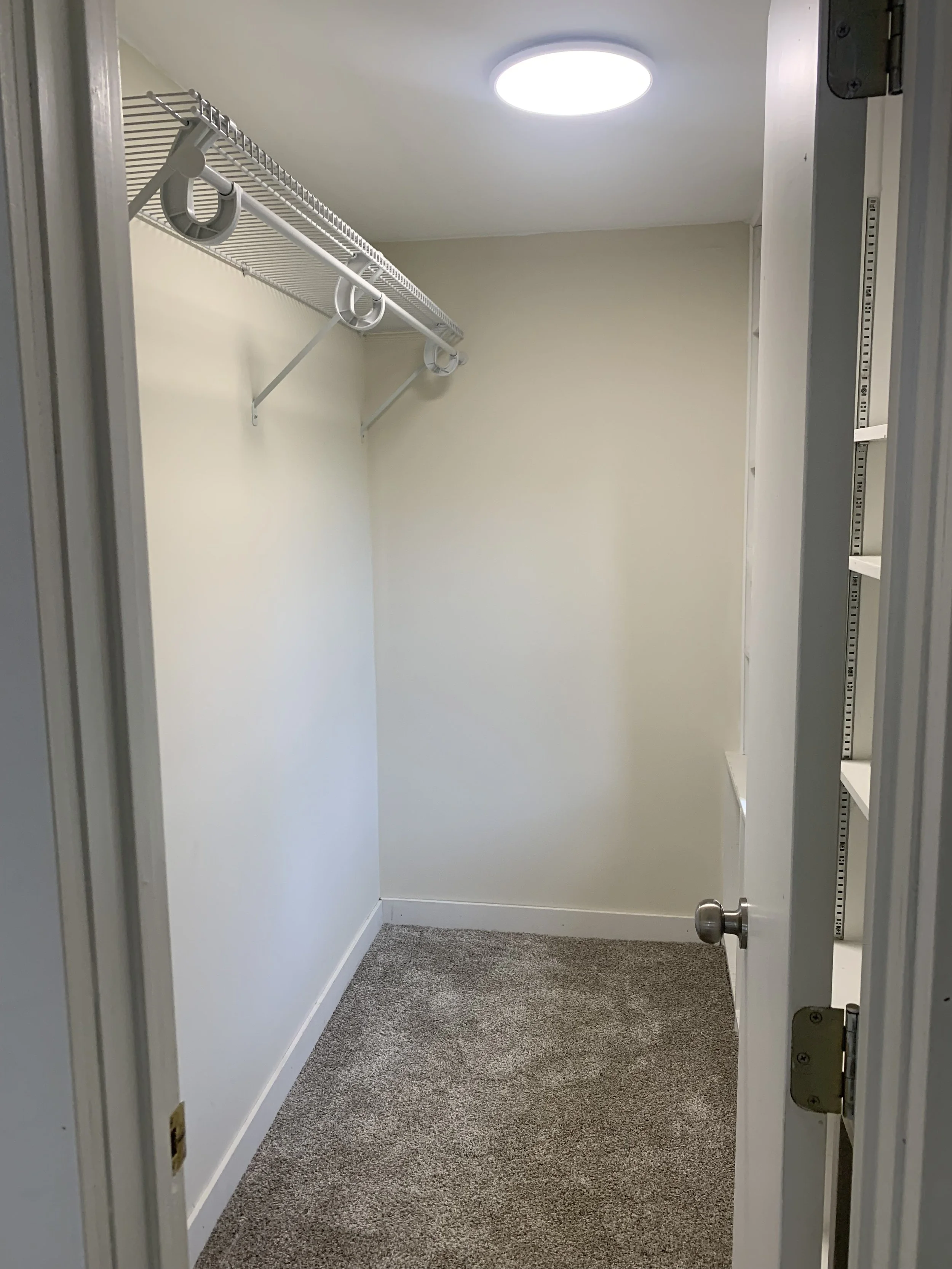 walk-in closet