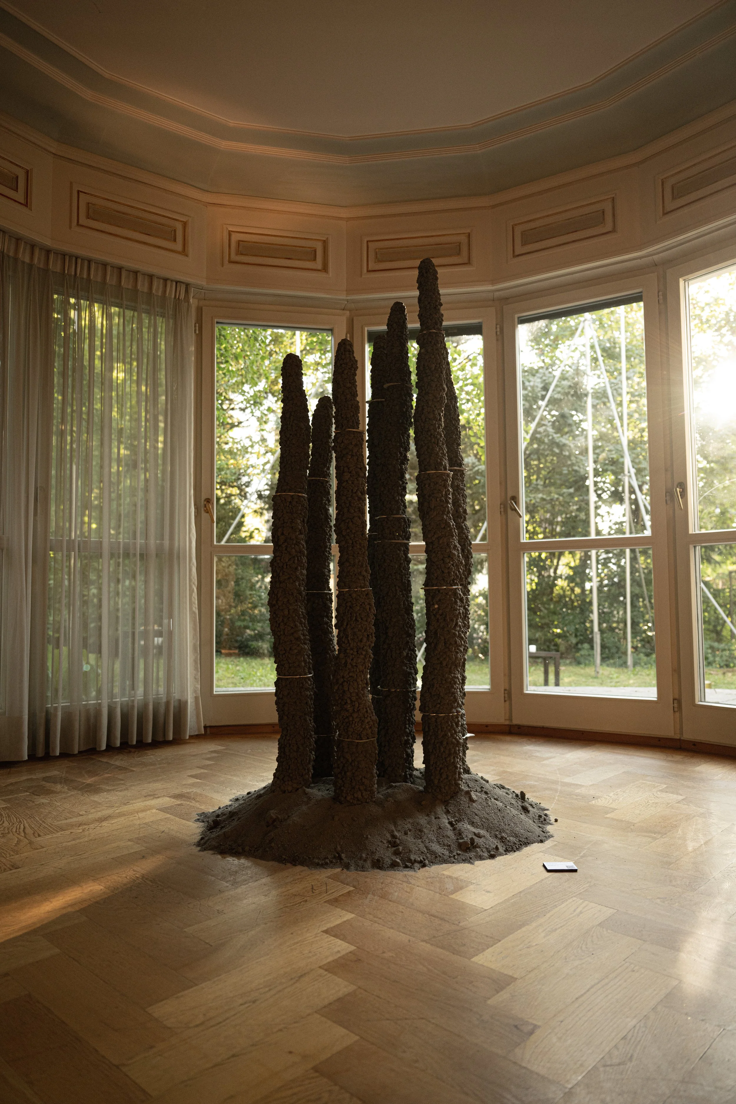 DRIPPED DREAMS SCULPTURE 01