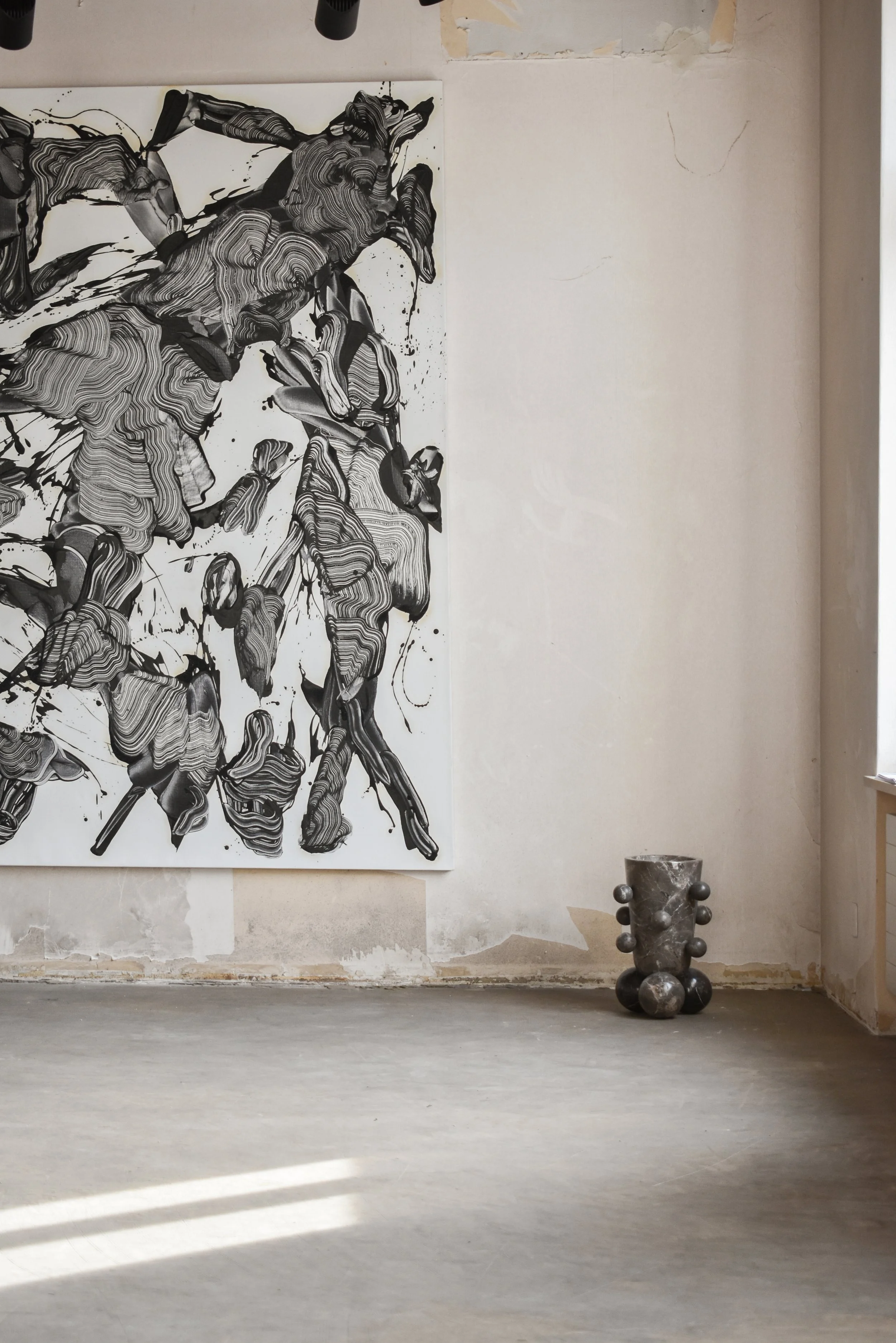 Pollux Vase — Ayres_Basalto Collective 02.jpg