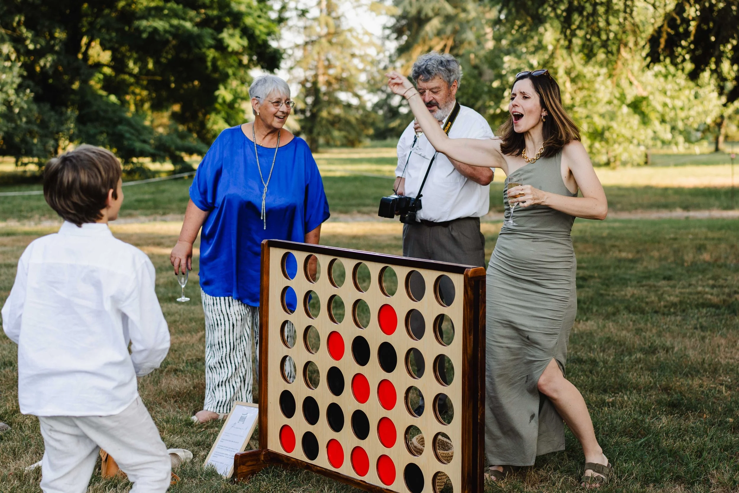 R & E Comp - -136.jpg