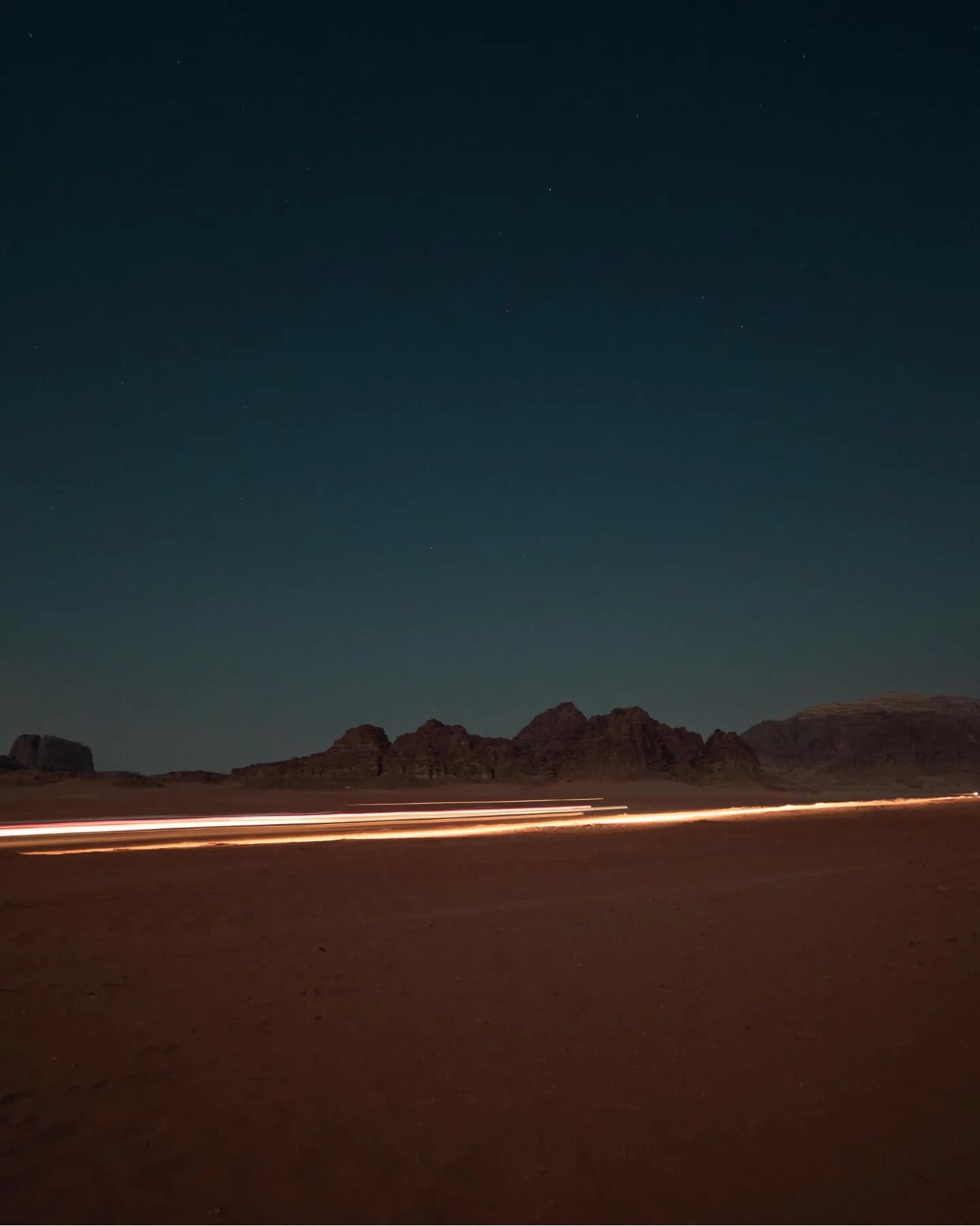 D&eacute;sert au clair de lune. 

#wadirumjordan #wadirum #visitjordan #jordanie