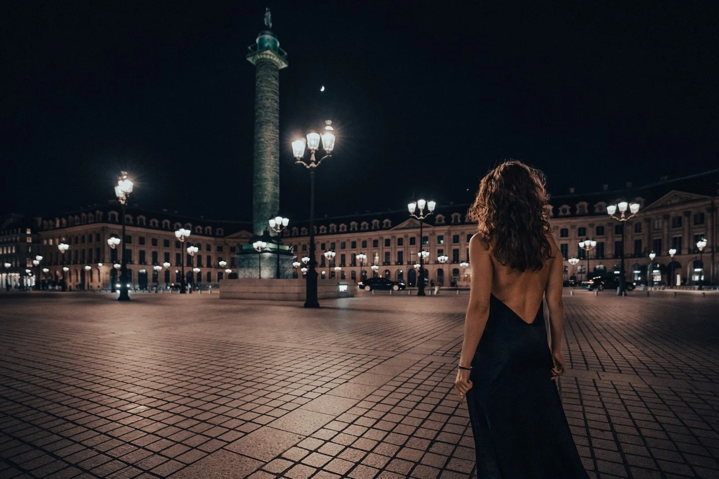 Quelques photos d'une soir&eacute;e o&ugrave; on voulait shooter sur la place de la Concorde avec Katya et sa belle robe noire, qui se serait bien accord&eacute; avec les fontaines de la place. Manque de bol, elles sont en travaux, la place Vend&ocir