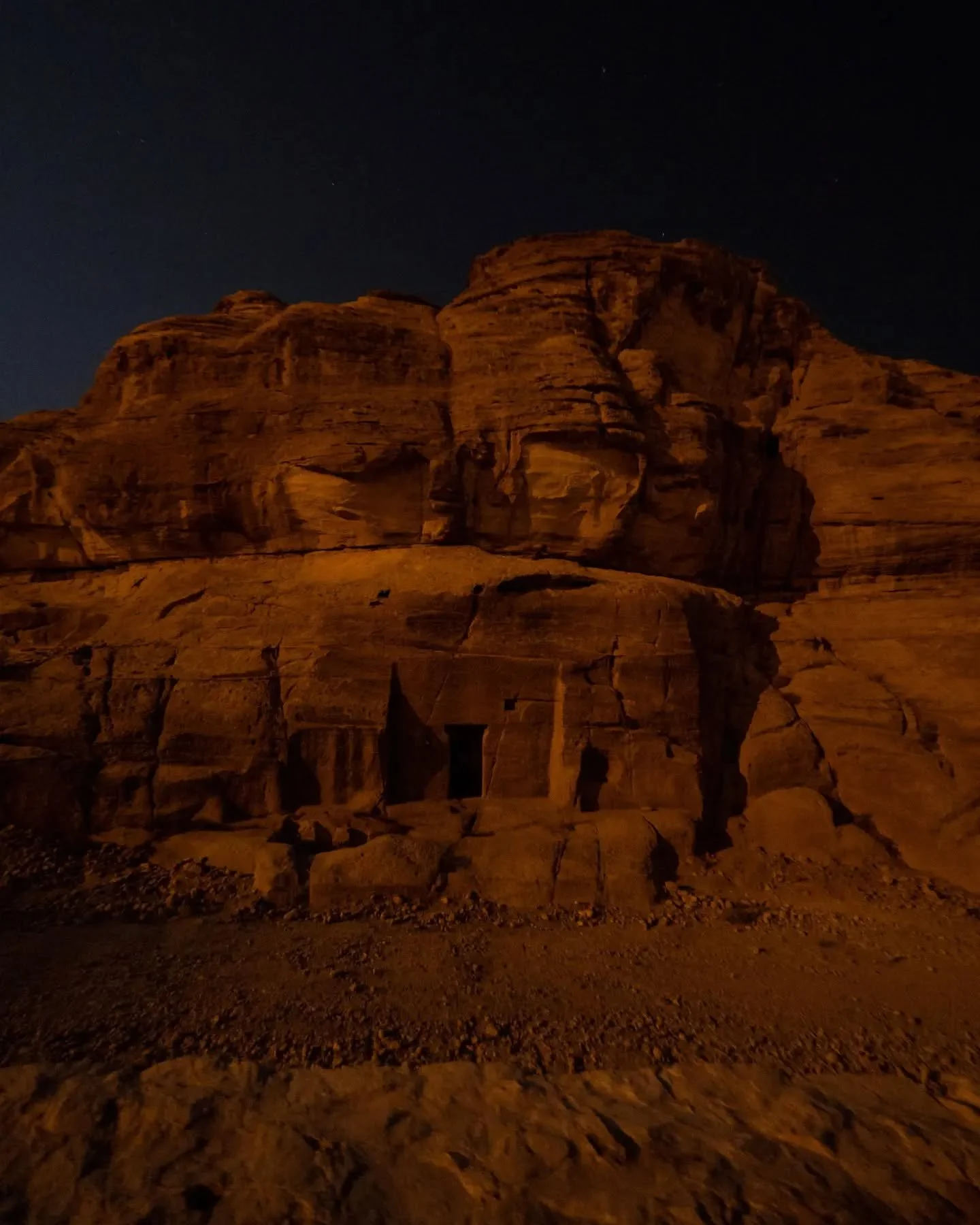 Petra

#petrabynight #petra #petrajordan #jordanie #visitjordan