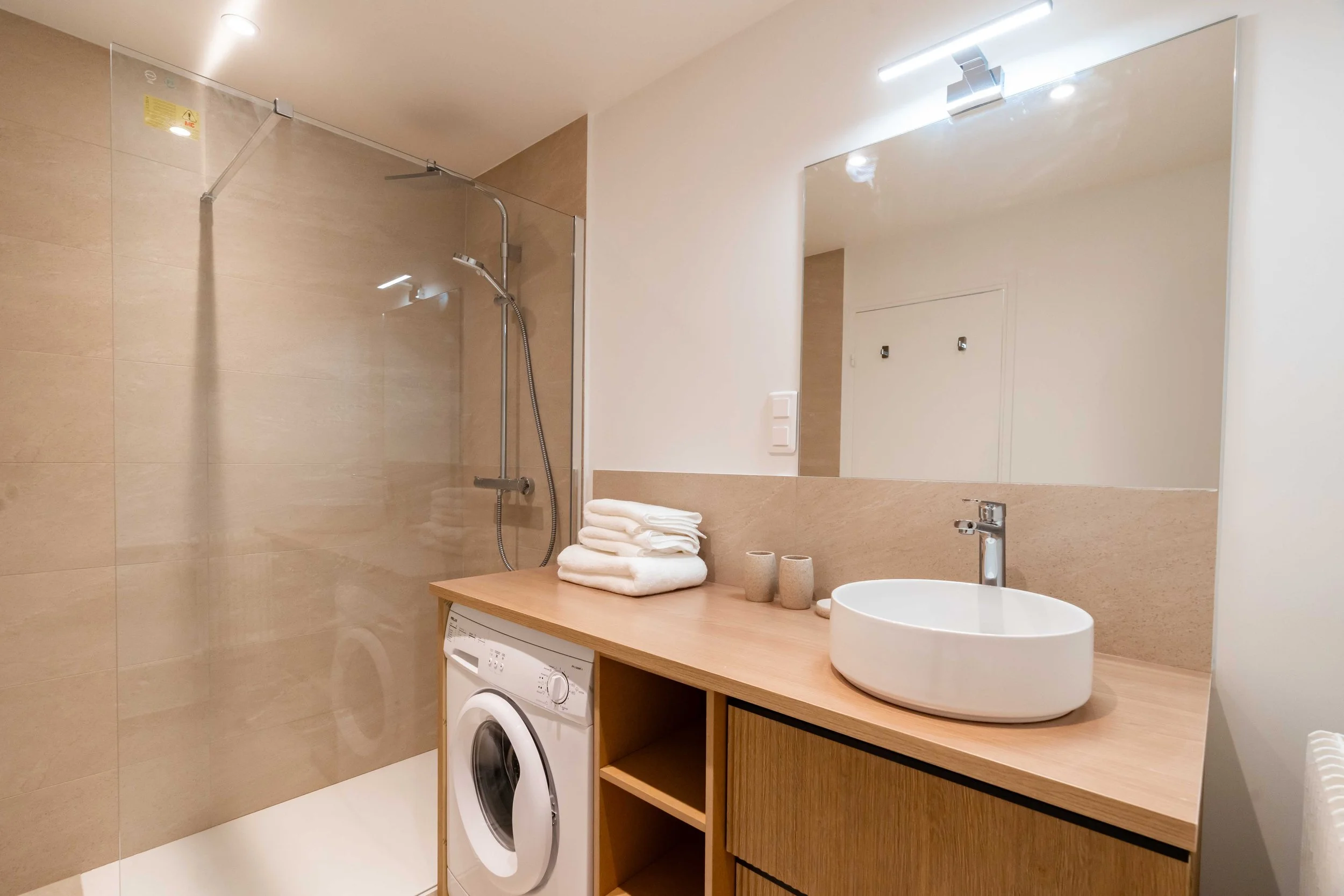 Neuilly - Comp-4.jpg