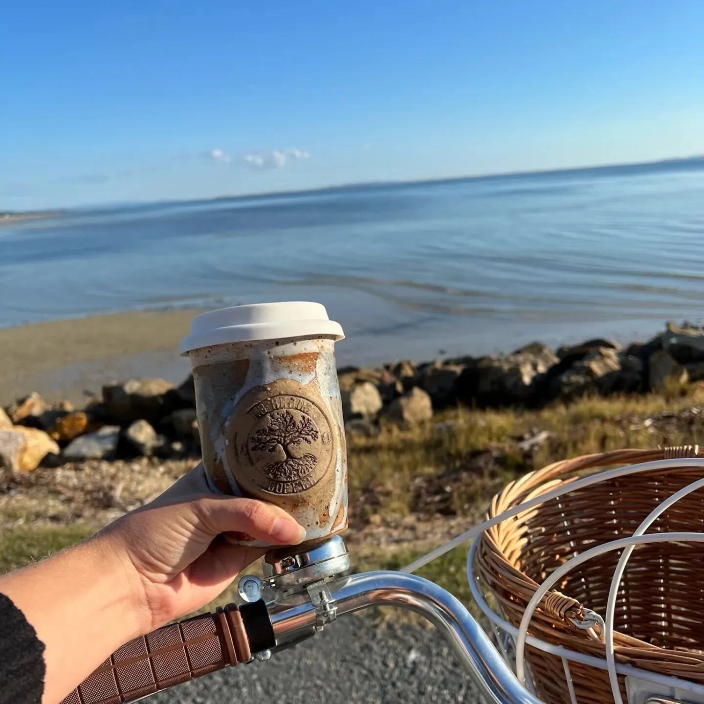 Good Morning Minjerribah! 🏝 ☕️ 

Today is the day for the annual Straddie Salute triathlon 🏃&zwj;♀️ 🚲 🏊&zwj;♂️ 

Make sure you swing by us this morning to get that extra boost before the big event! Nothing wrong with a little advantage over the l